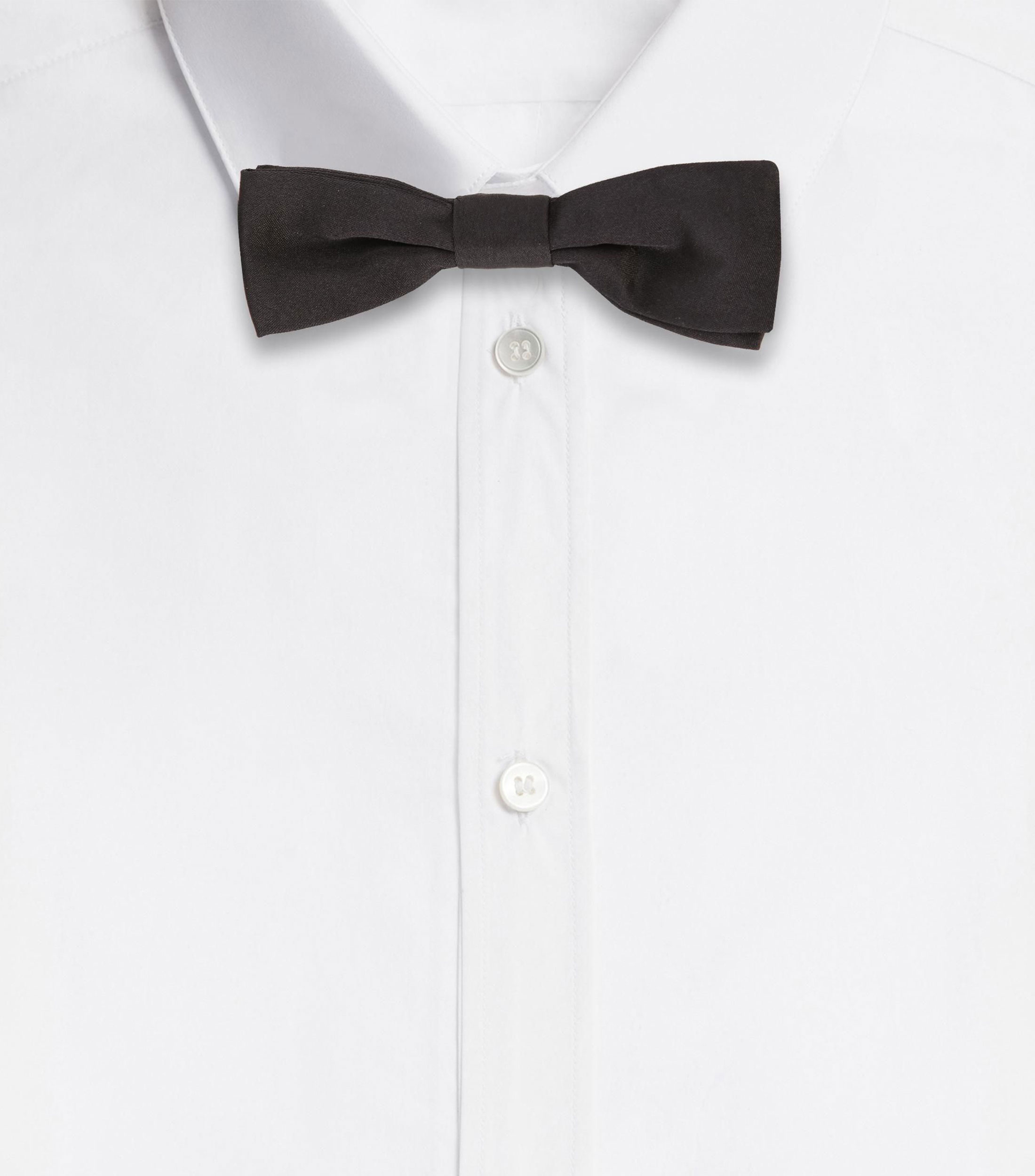 Corbata de moño en seda negro liso