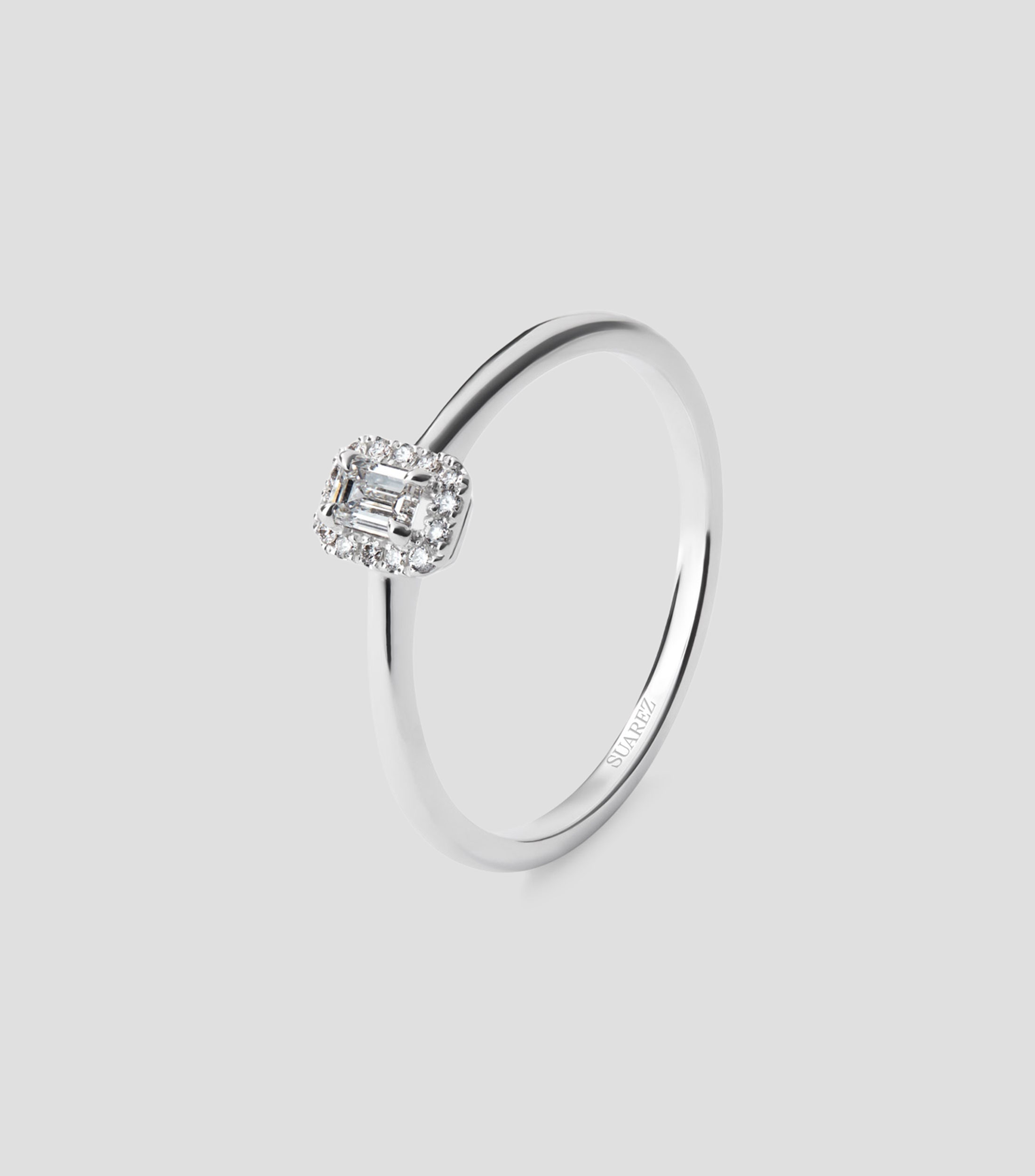Anillo en Oro blanco con diamante Mujer