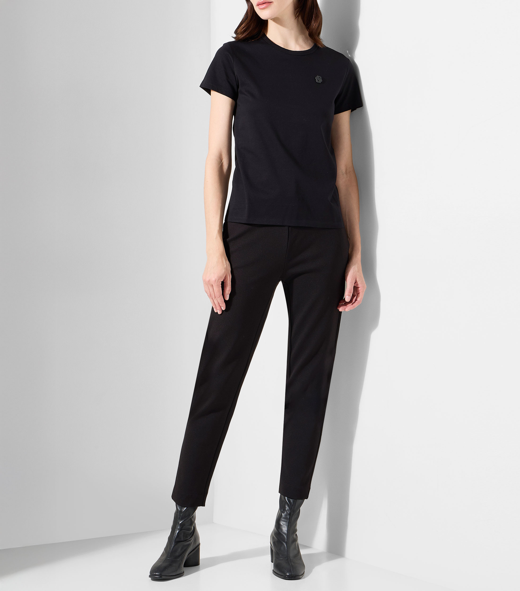 Playera slim fit con monograma Double B Mujer