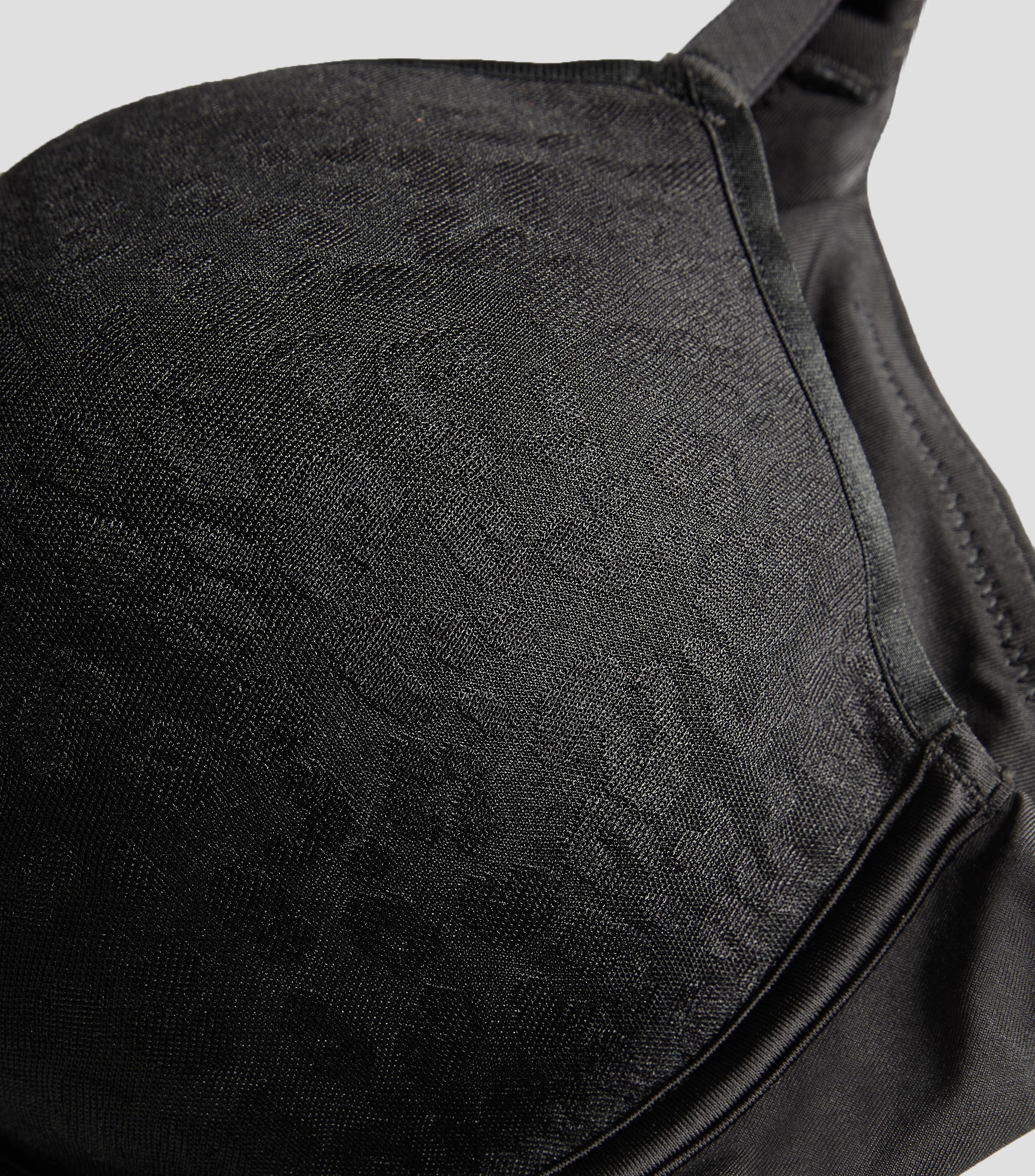 Brasier liso con detalle decorativo