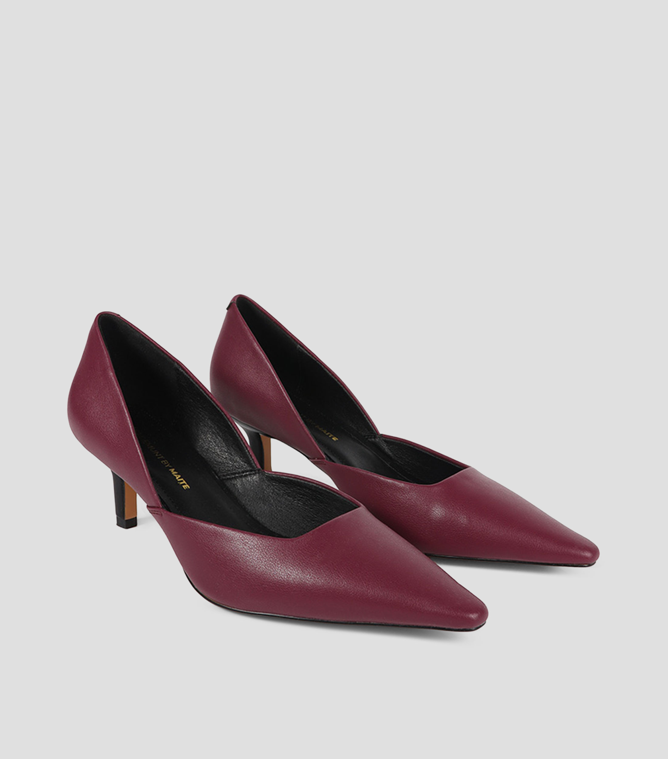 Zapatilla D'Orsay Tucana con tacón medio delgado Mujer