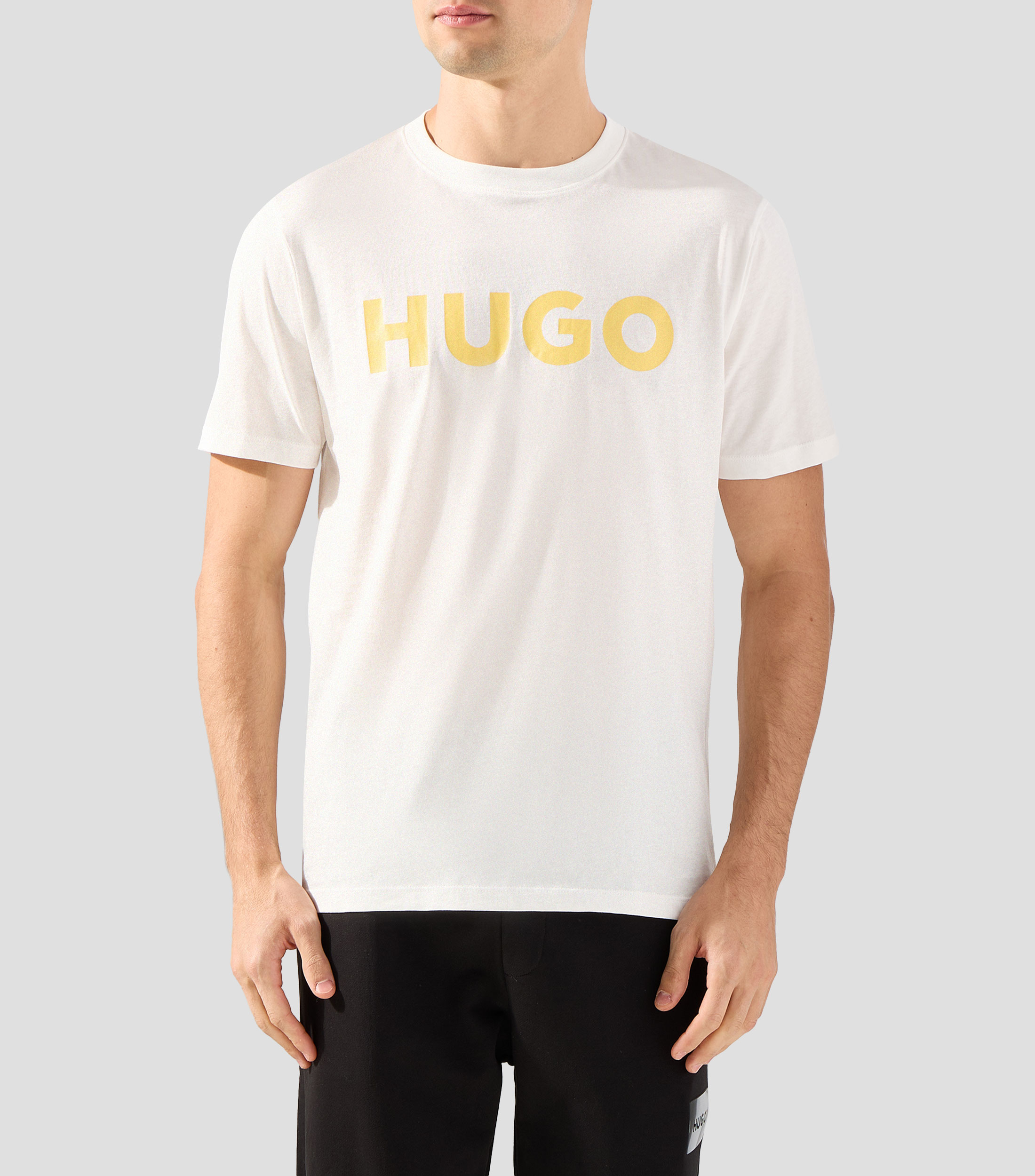 Playera cuello redondo manga corta estampada Hombre