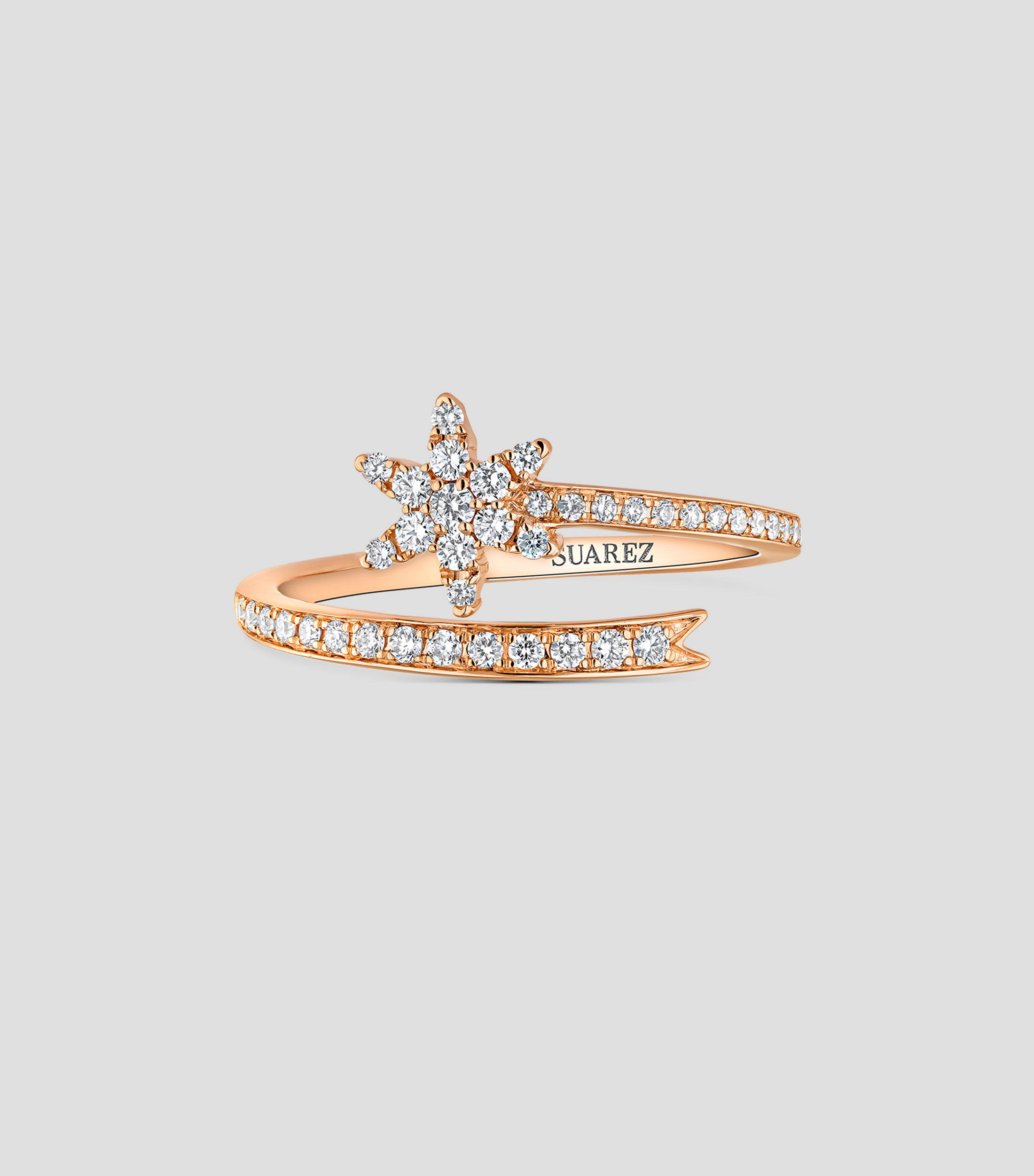 Anillo en Oro 18 kilates con Diamantes Mujer