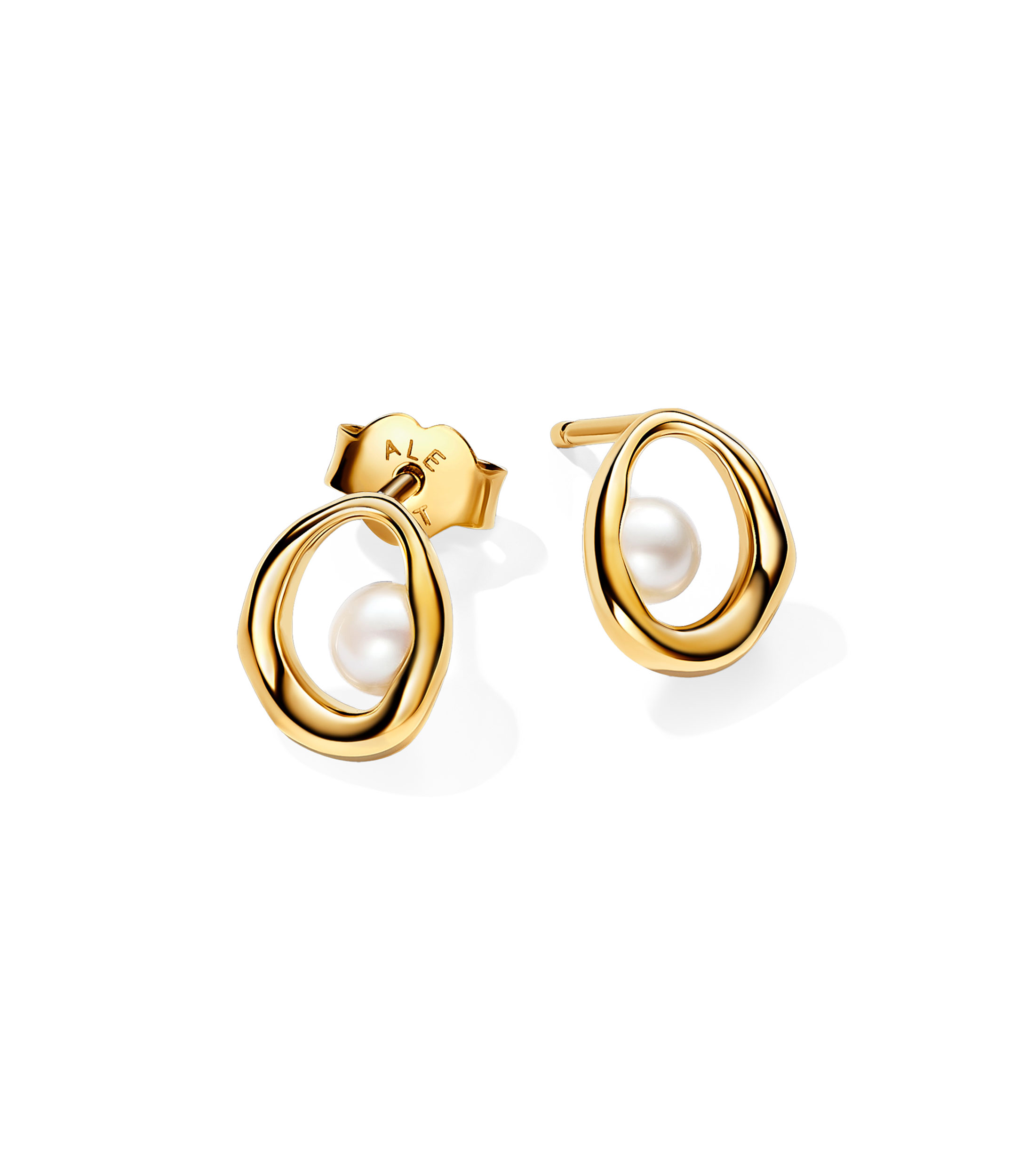 Aretes con forma orgánica y perlas Mujer