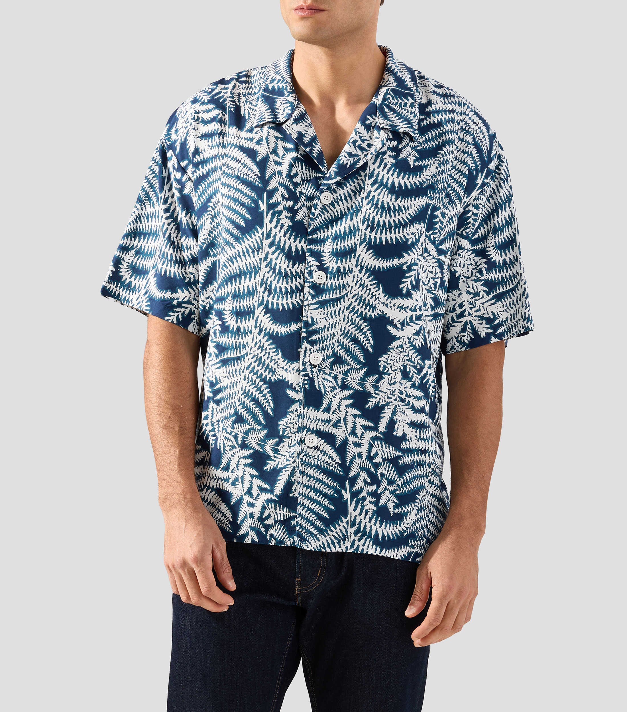 Camisa relaxed fit con estampado de flores Hombre