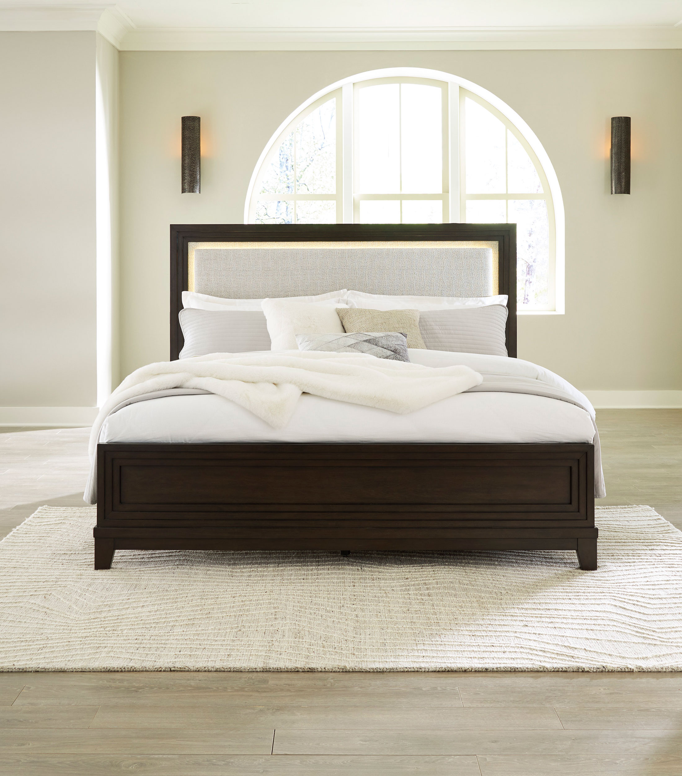 Cama Queen Size Narumi en madera