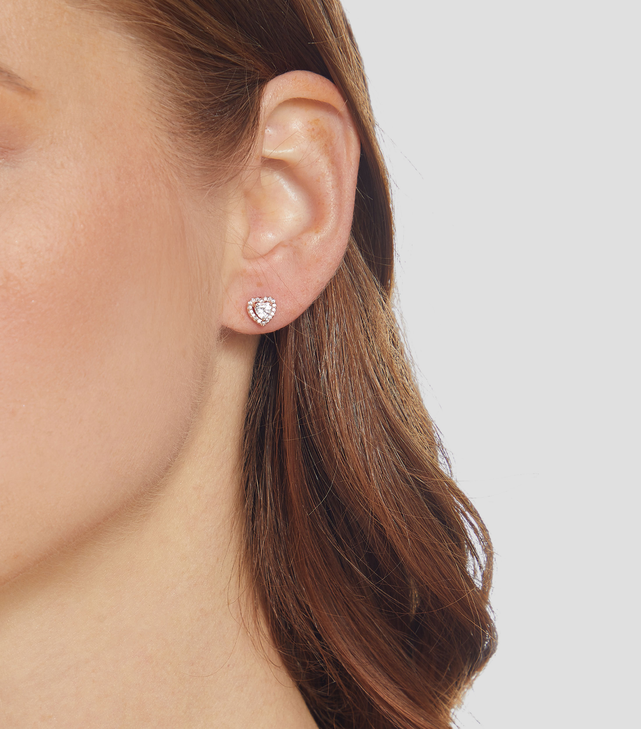 Aretes en plata en forma de corazón con zirconias Timeless Mujer