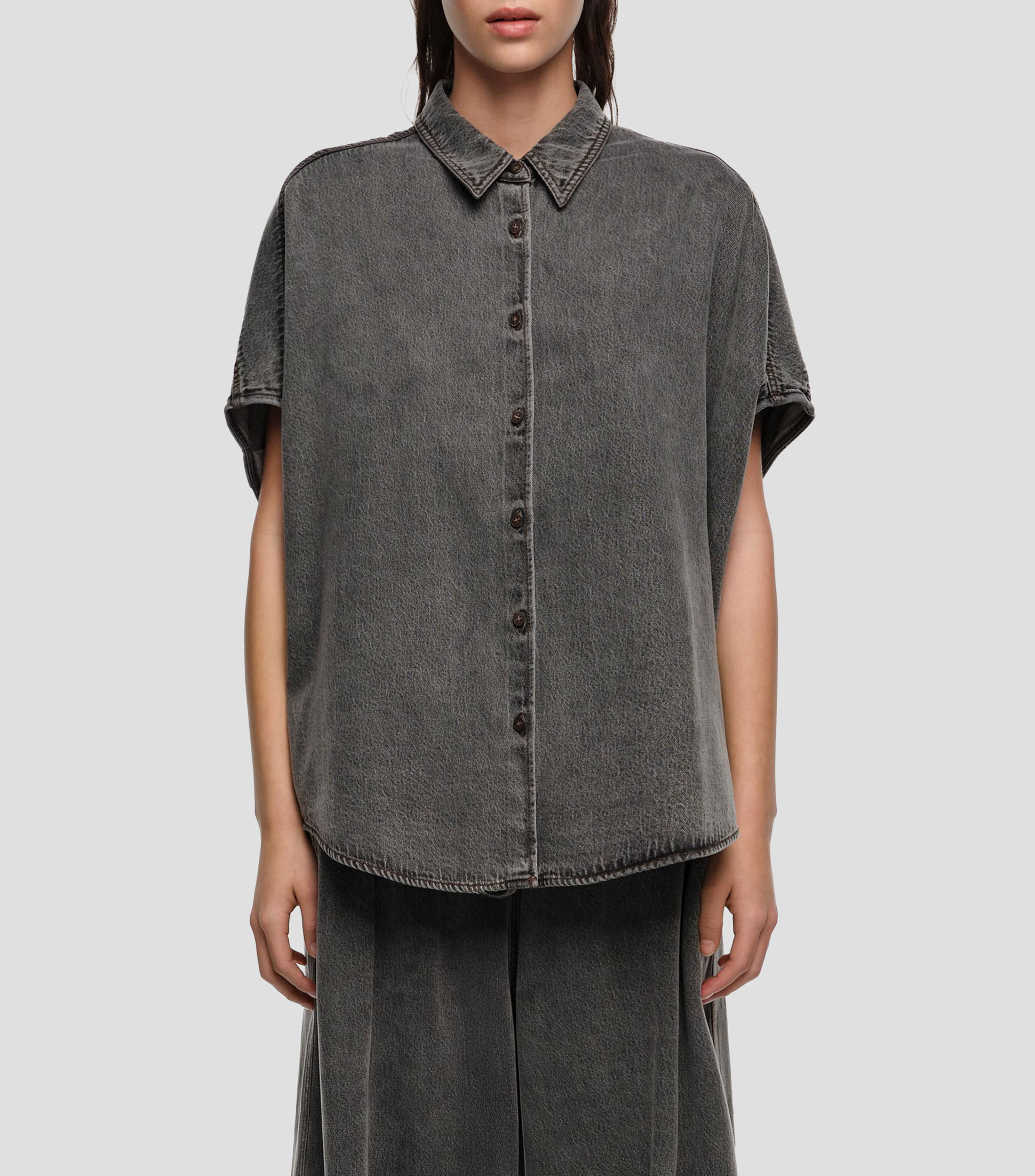 Blusa denim lavado manga corta Mujer