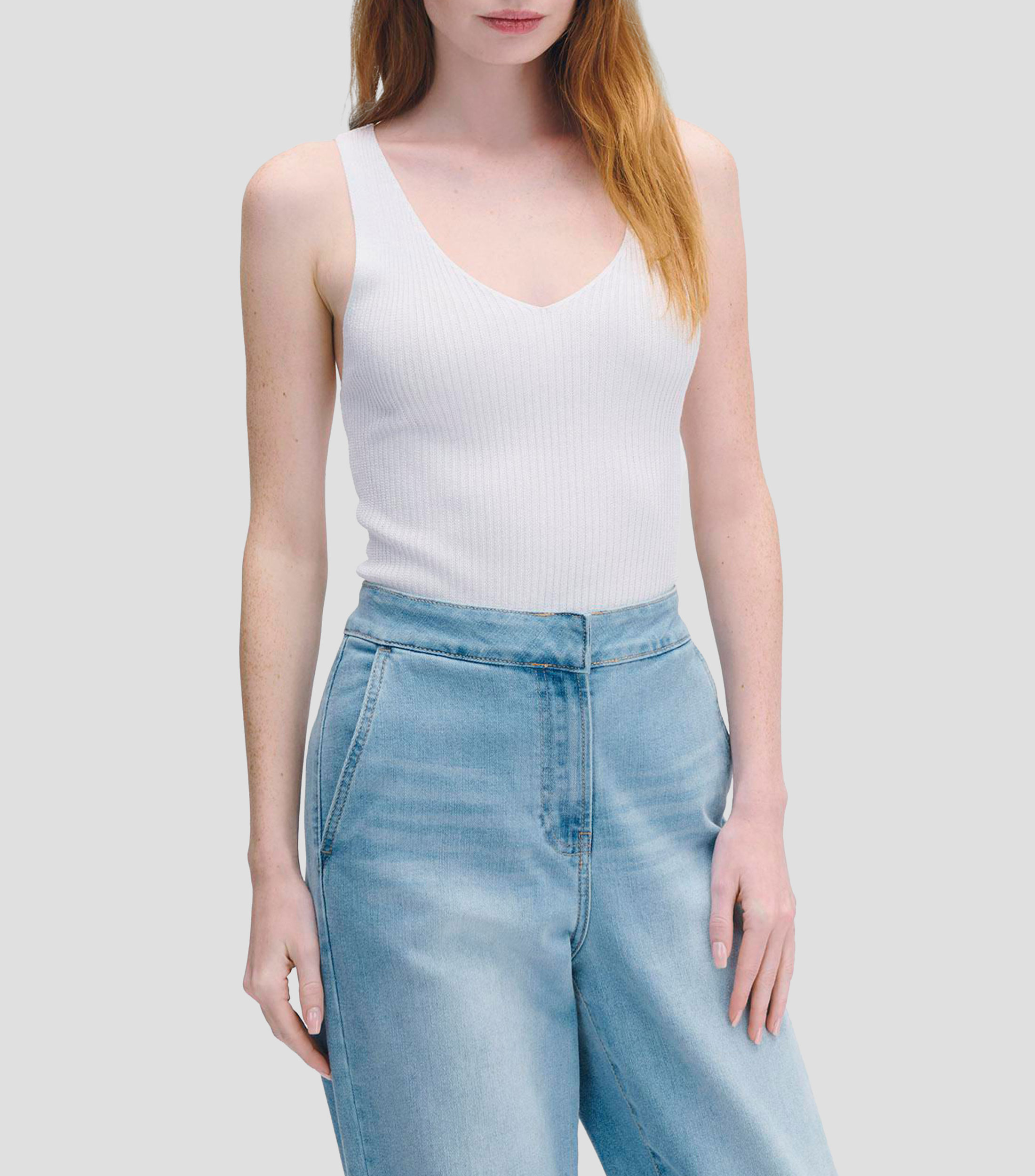 Blusa tejido canalé blanca escote V Mujer