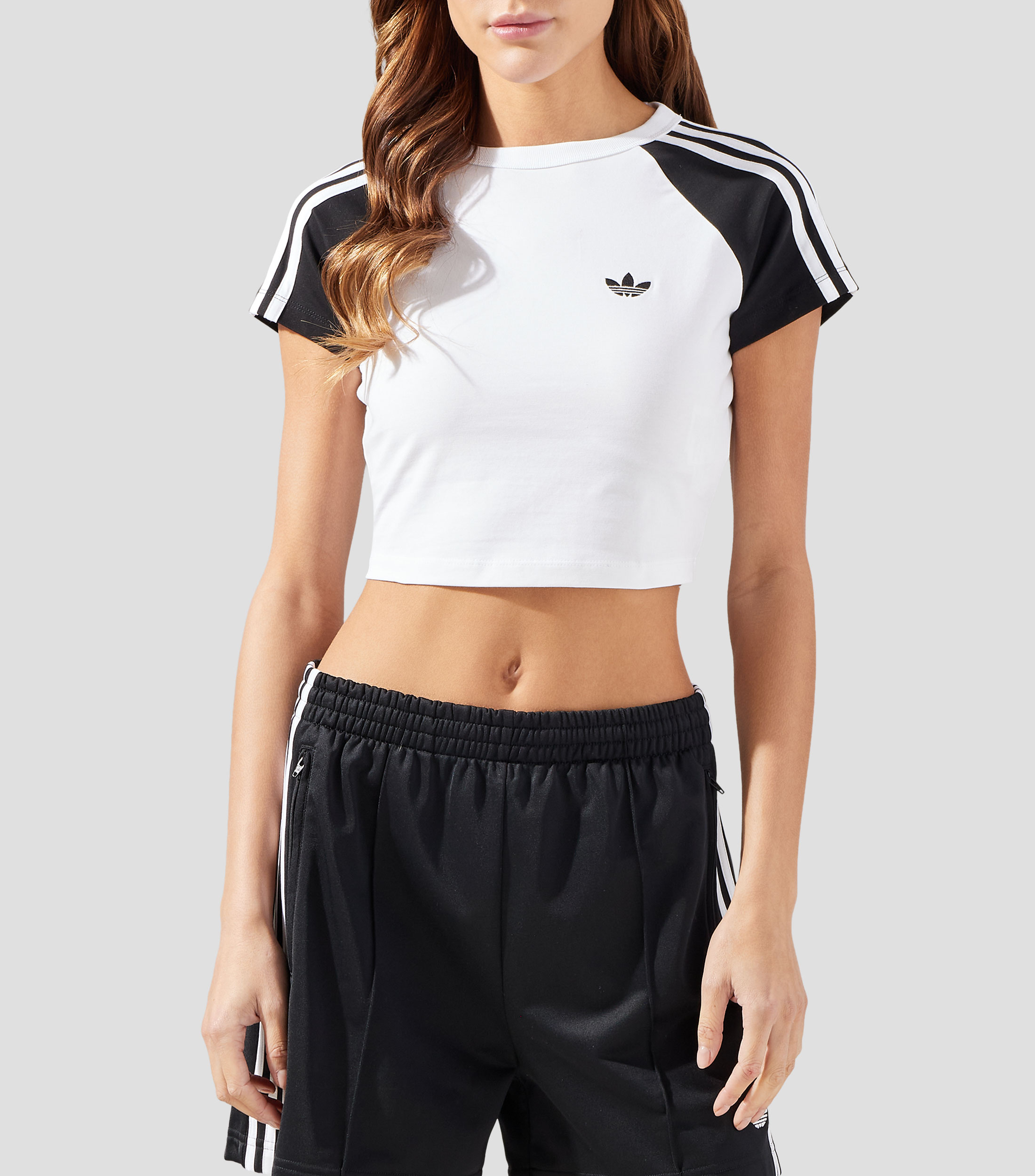 Playera cuello redondo manga corta estampada Mujer