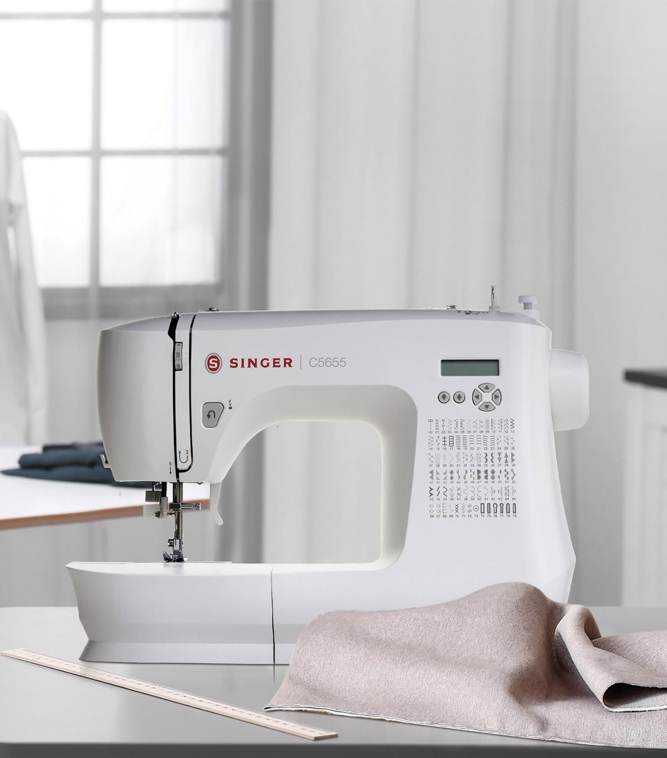 Máquina de Coser C5655 75 W