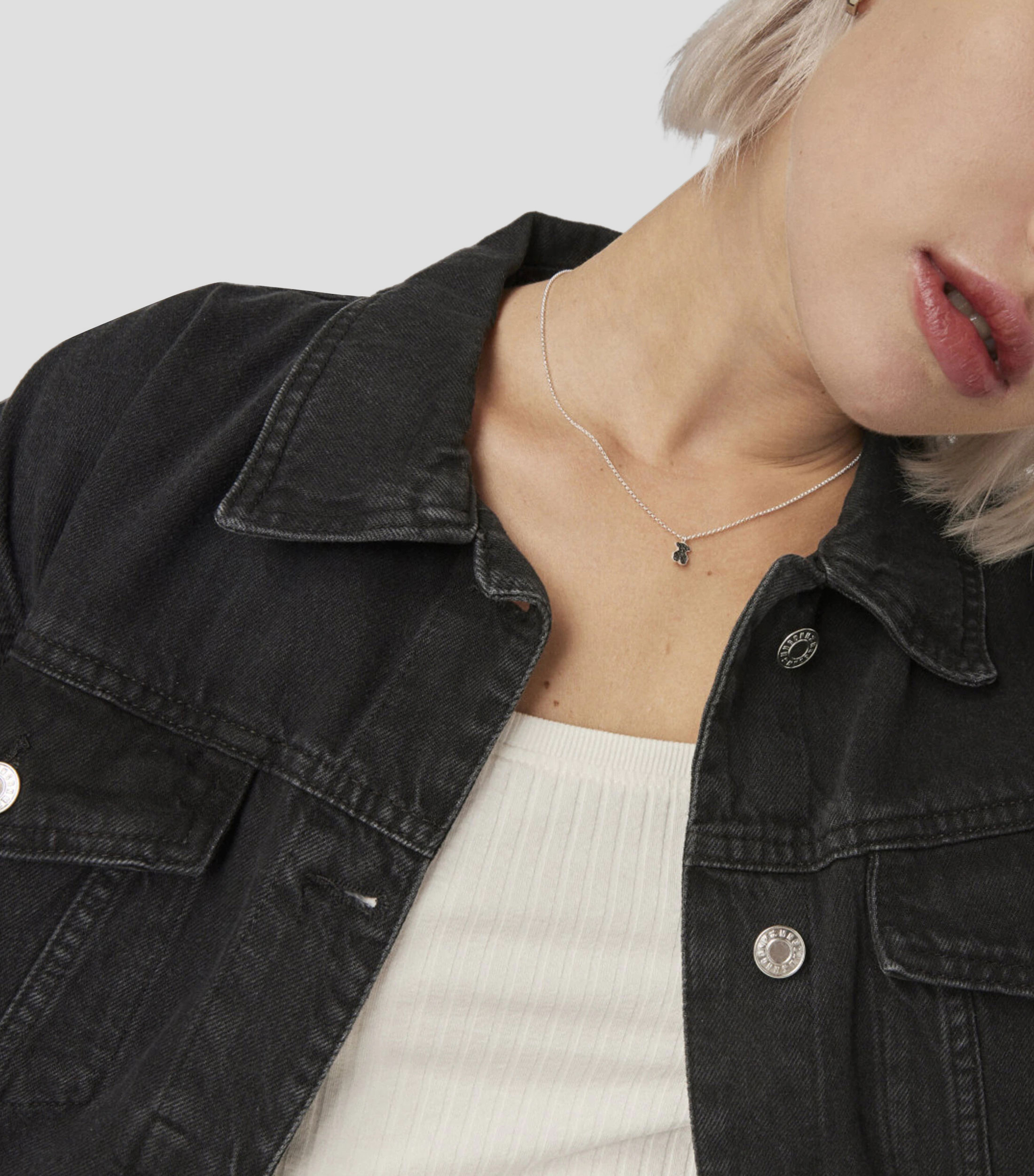 Dije oso en plata con espinelas Motif Mujer