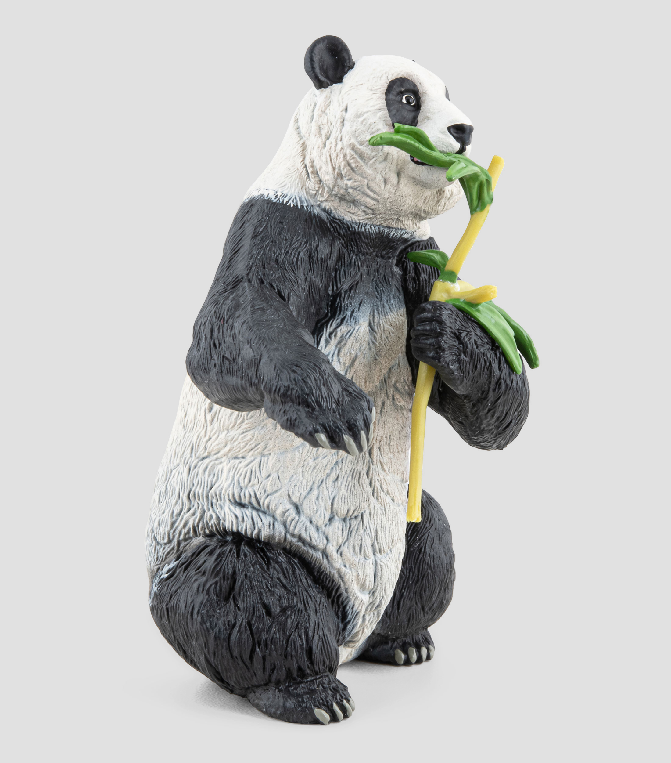 Figura Coleccionable Panda con Bambu