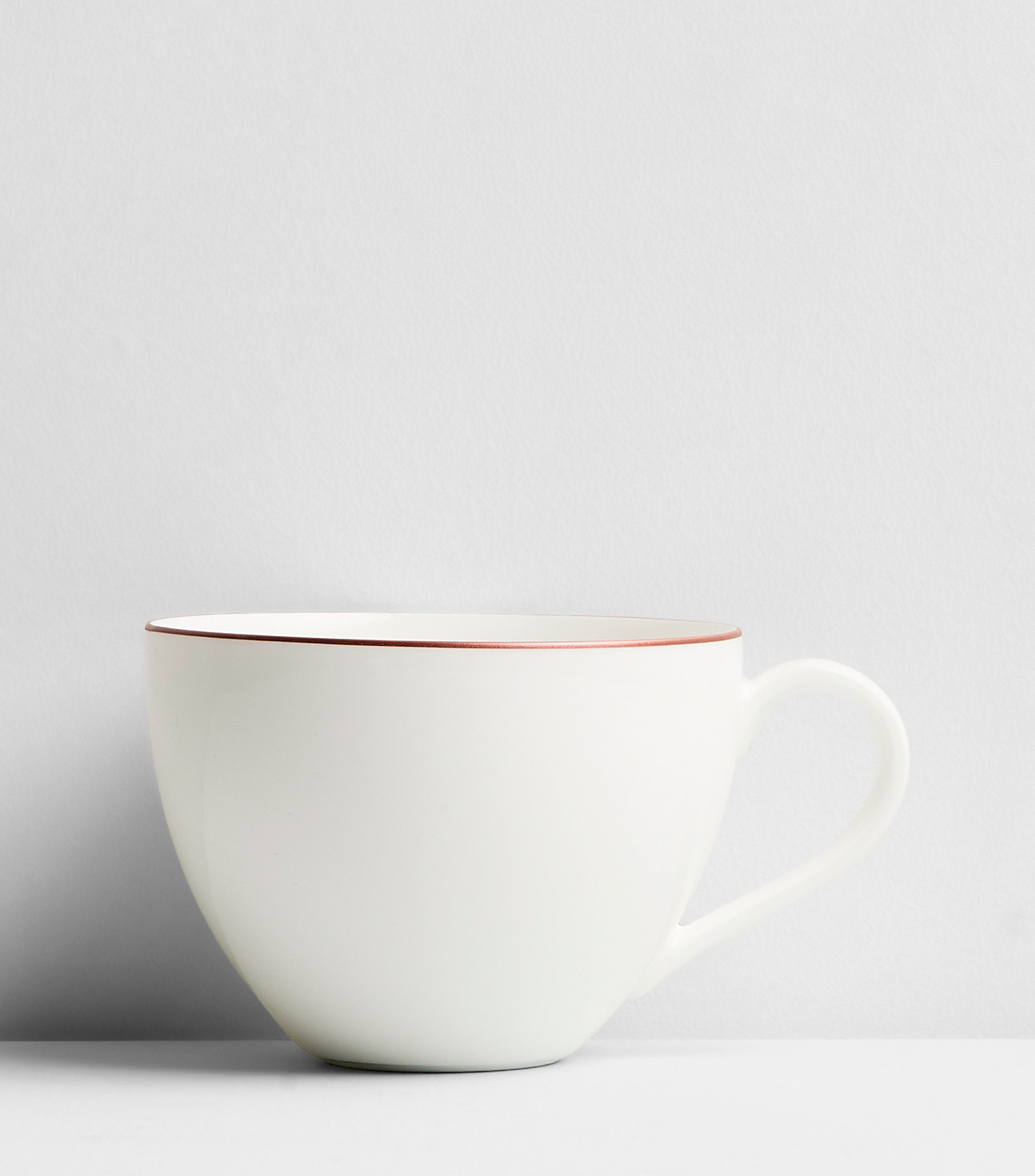 Taza para Café Anmut Rosewood blanca