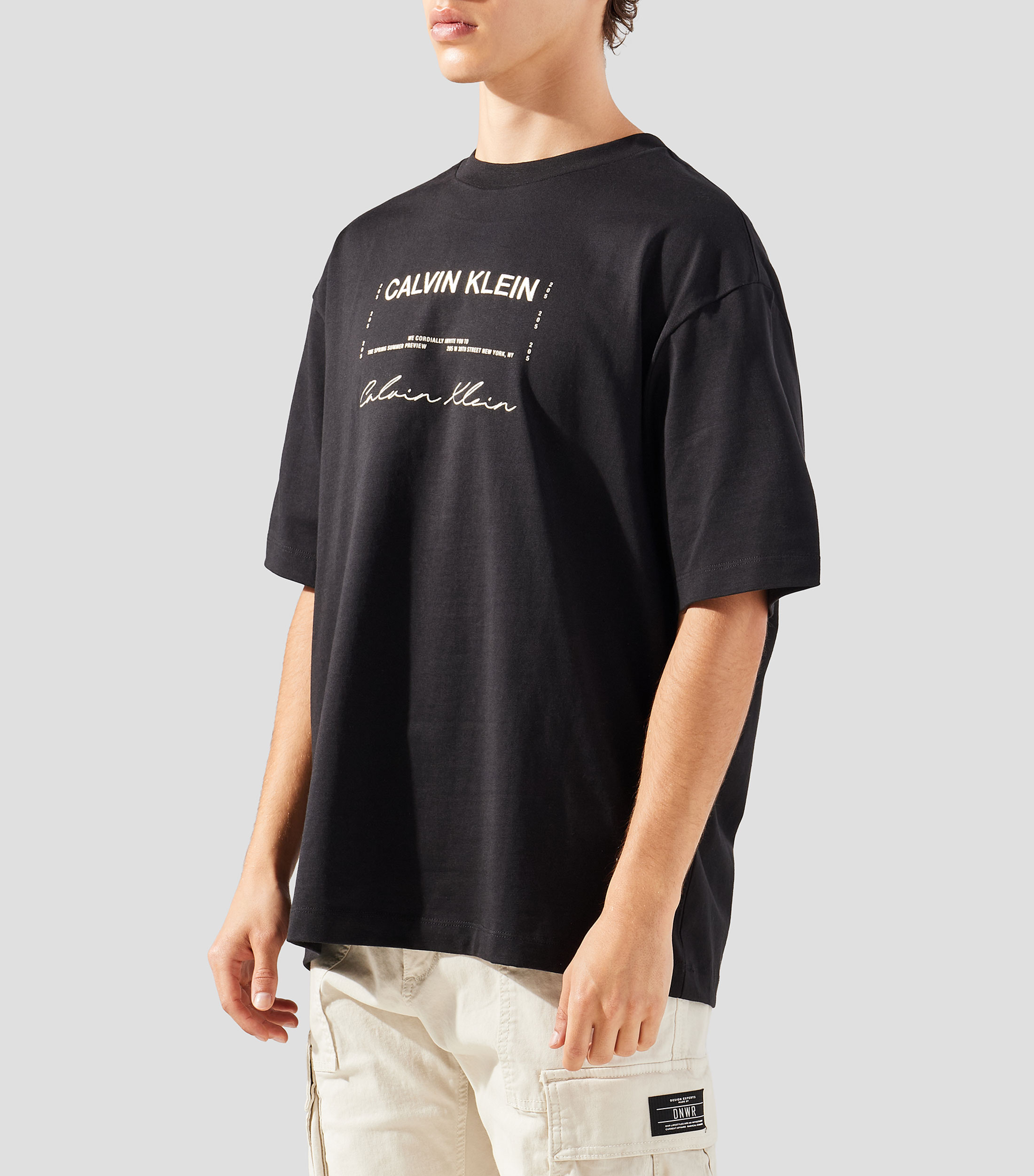 Playera cuello redondo manga corta estampada Hombre