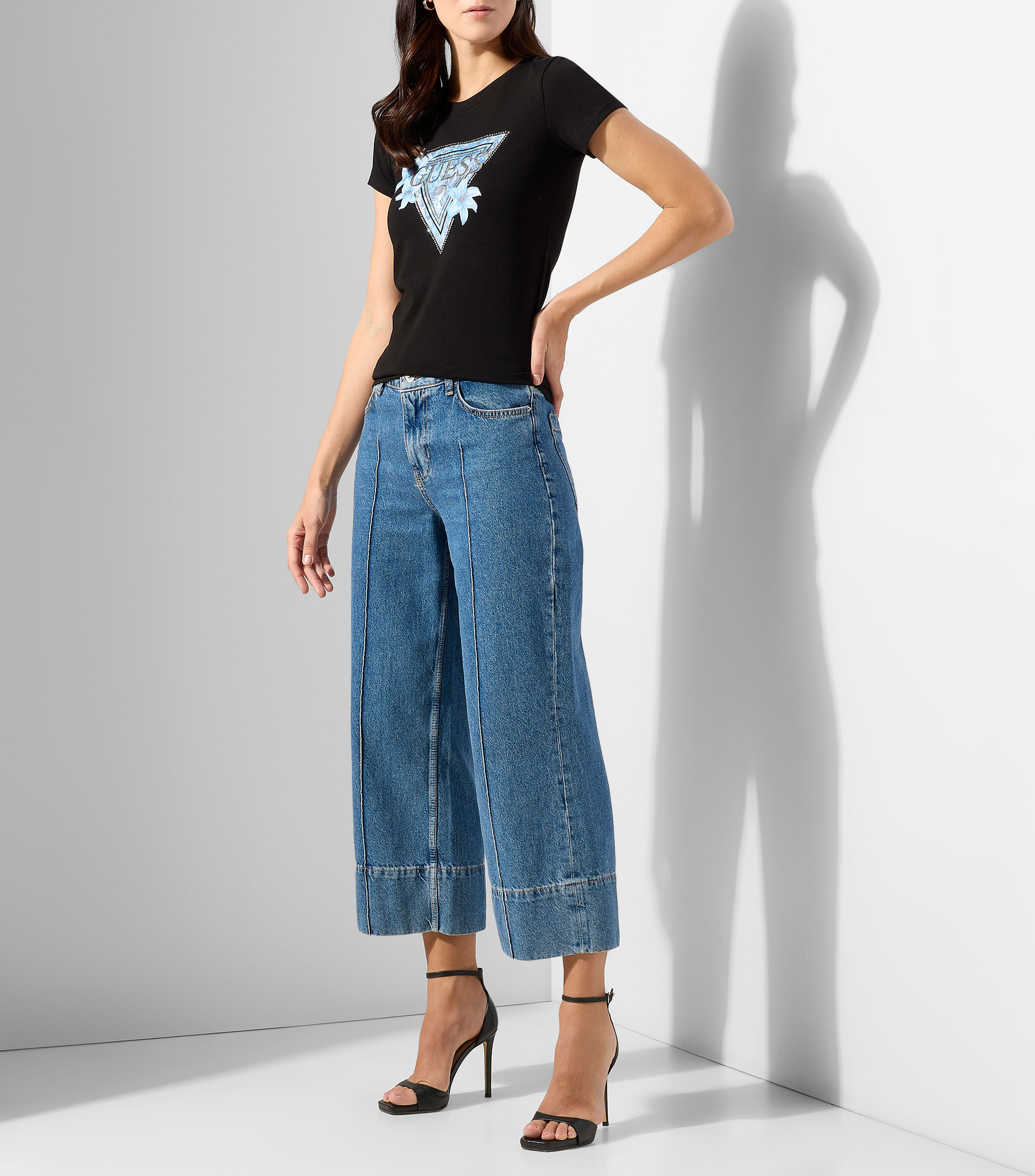 Playera cuello redondo manga corta estampada Mujer
