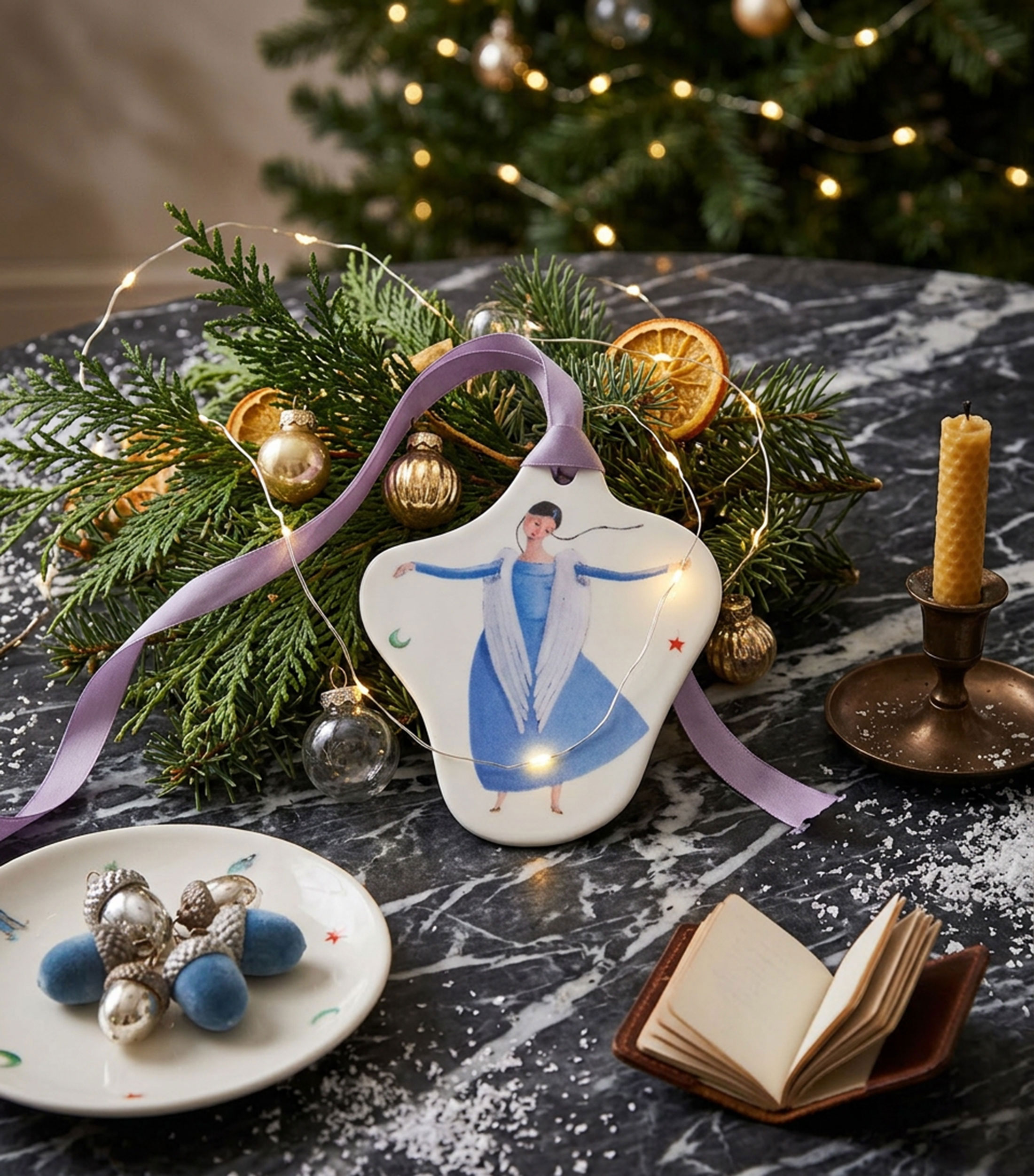 Ornamento navideño Ángel en porcelana