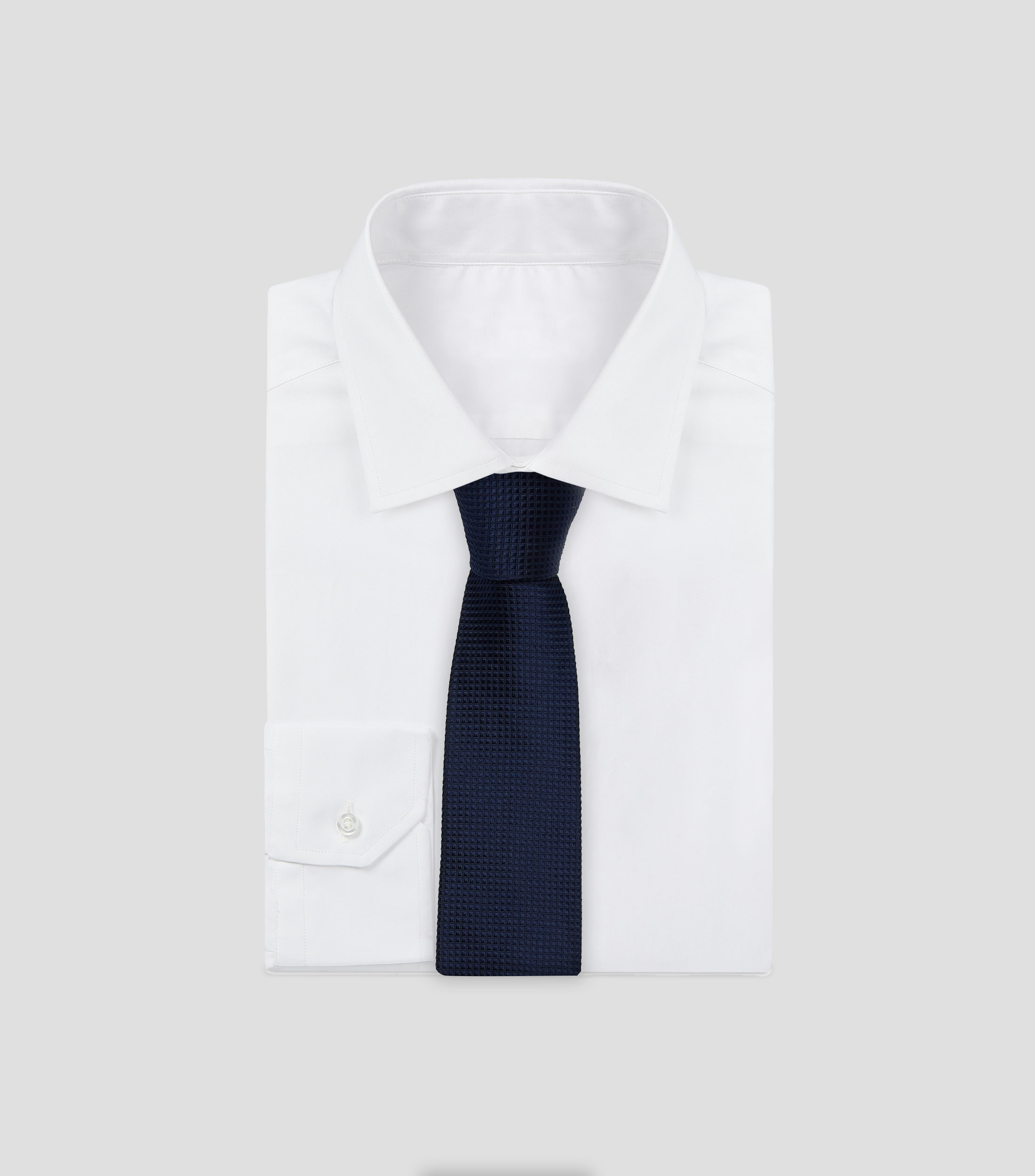 Corbata ancha en seda azul marino lisa Brera