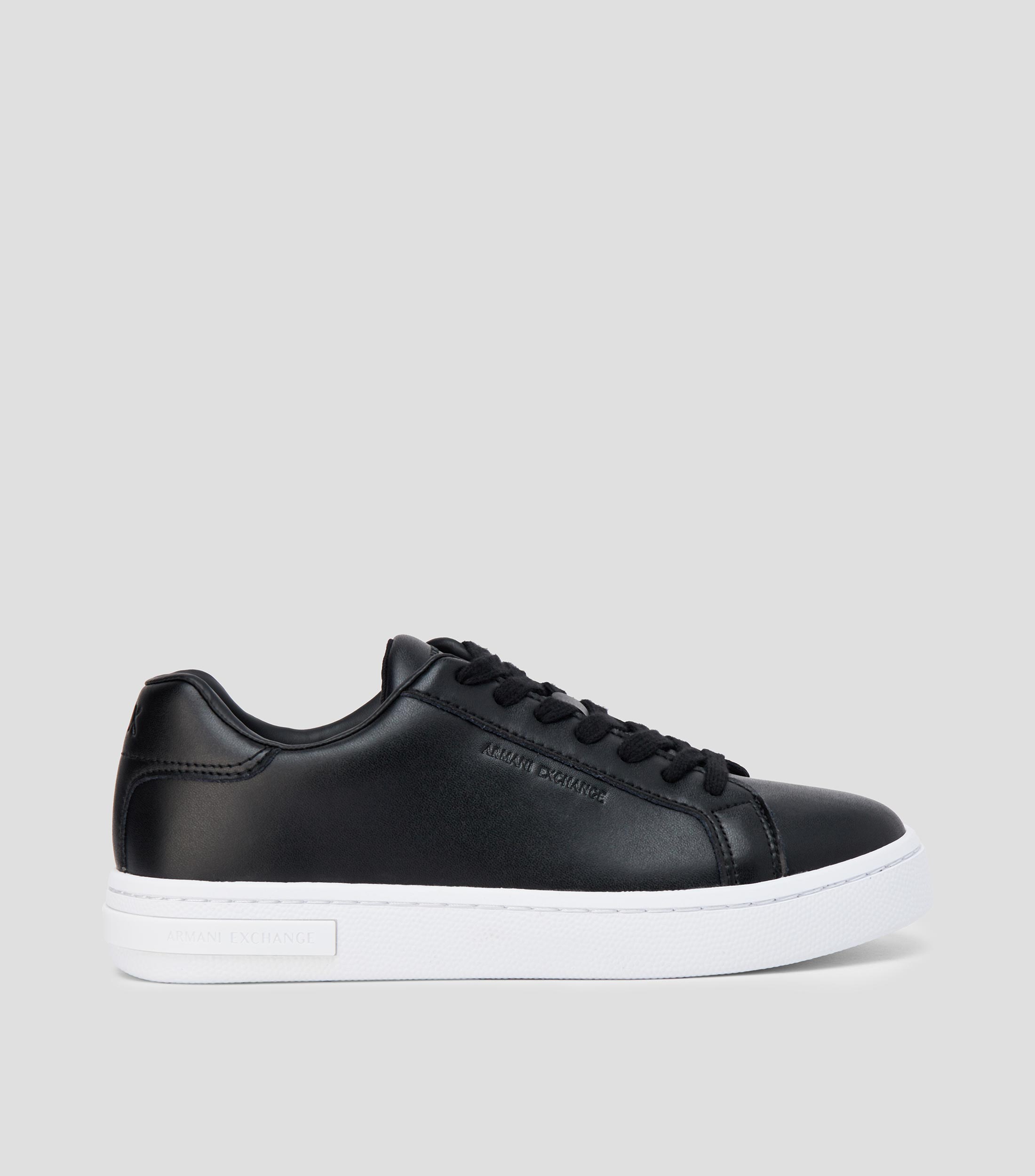 Tenis casuales en piel Mujer