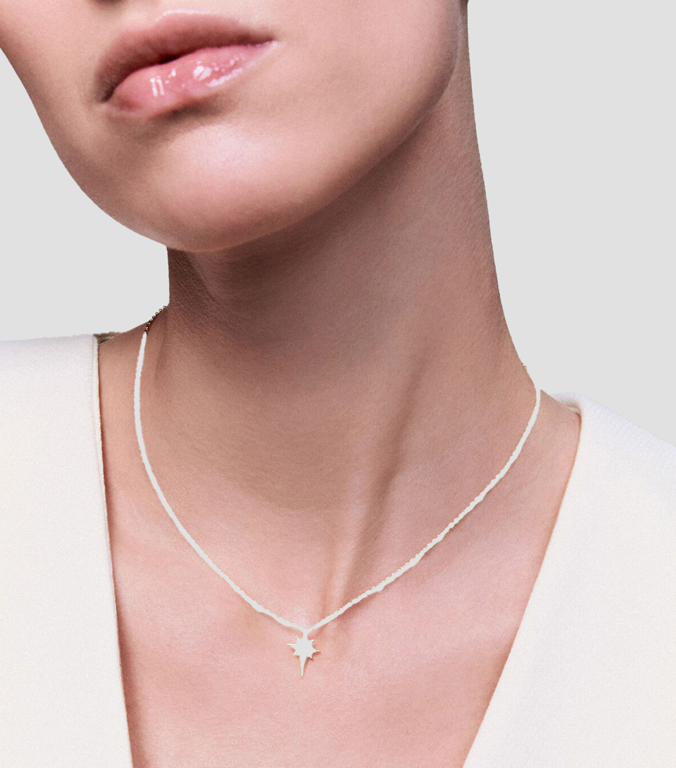 Collar en Oro Rosa de 18 Kilates con Incrustacion Mujer