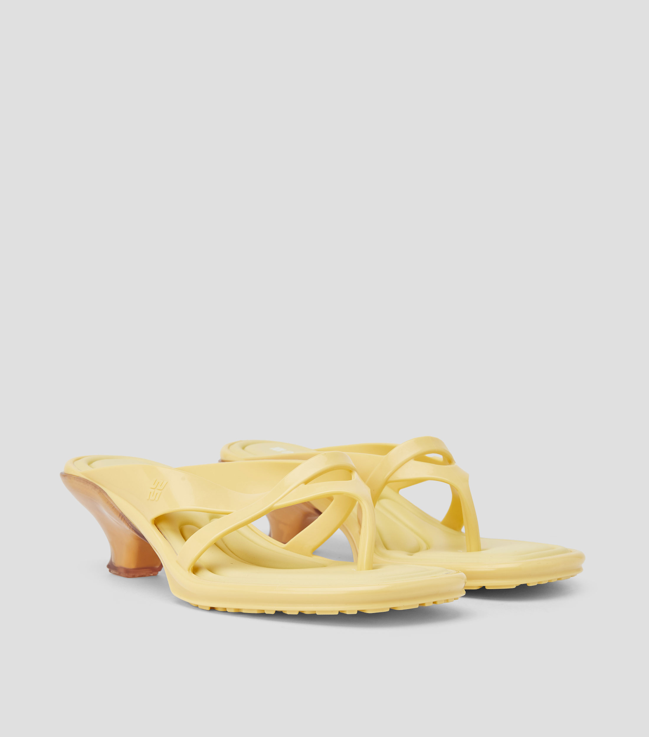 Zapatillas con tacón bajo cuadrado Mujer