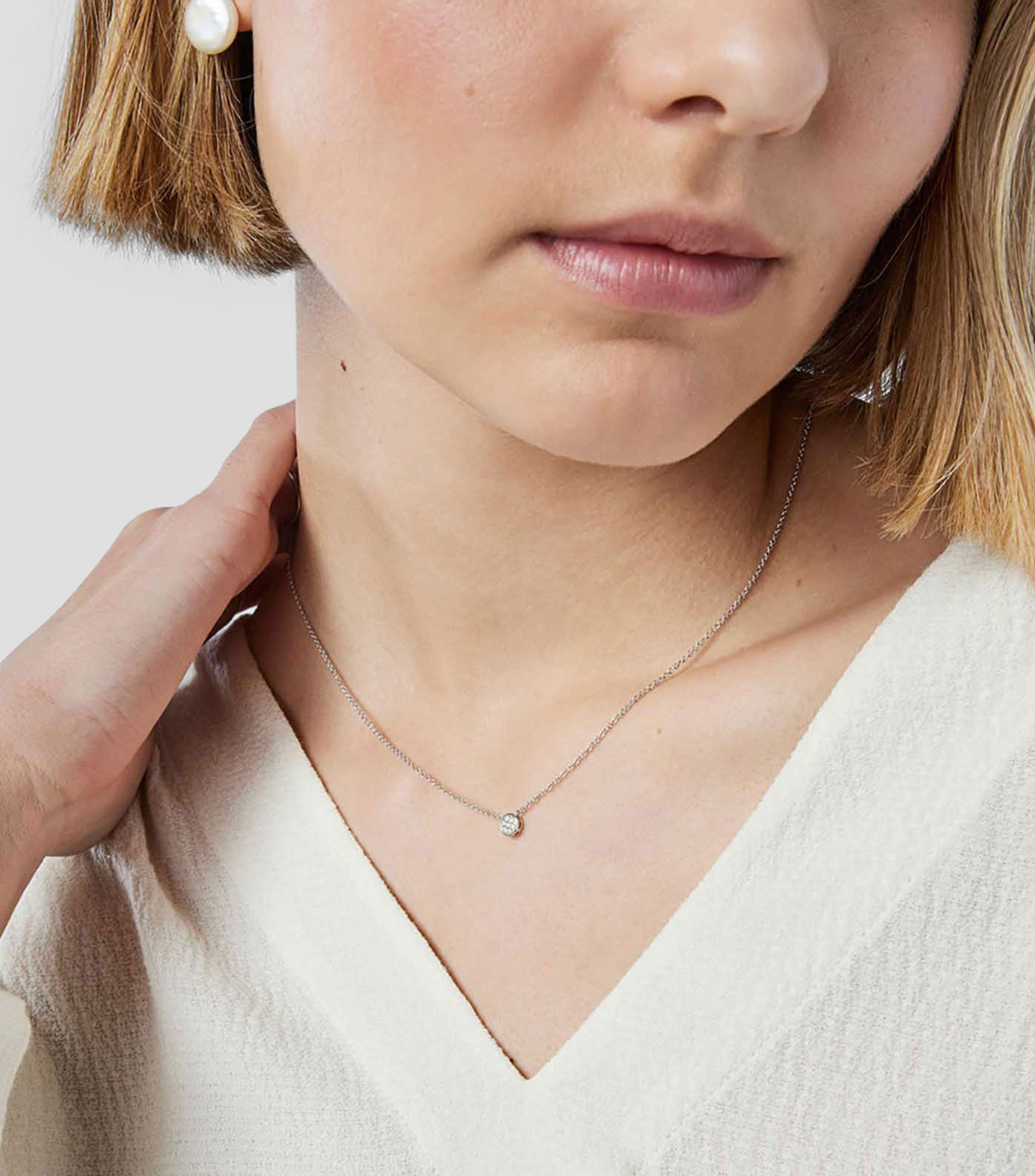 Collar en Oro Blanco de 18 Kilates Mujer