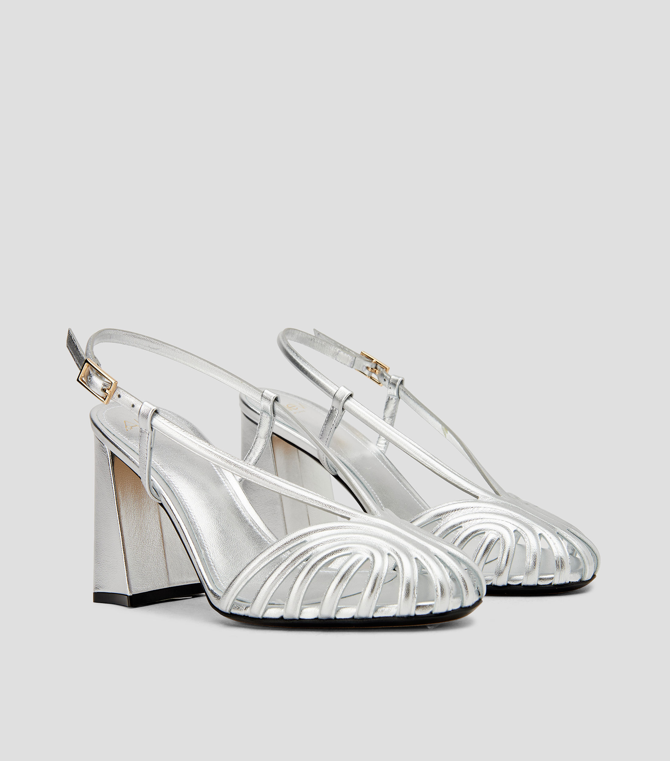 Zapatillas con tacón alto cuadrado Mujer