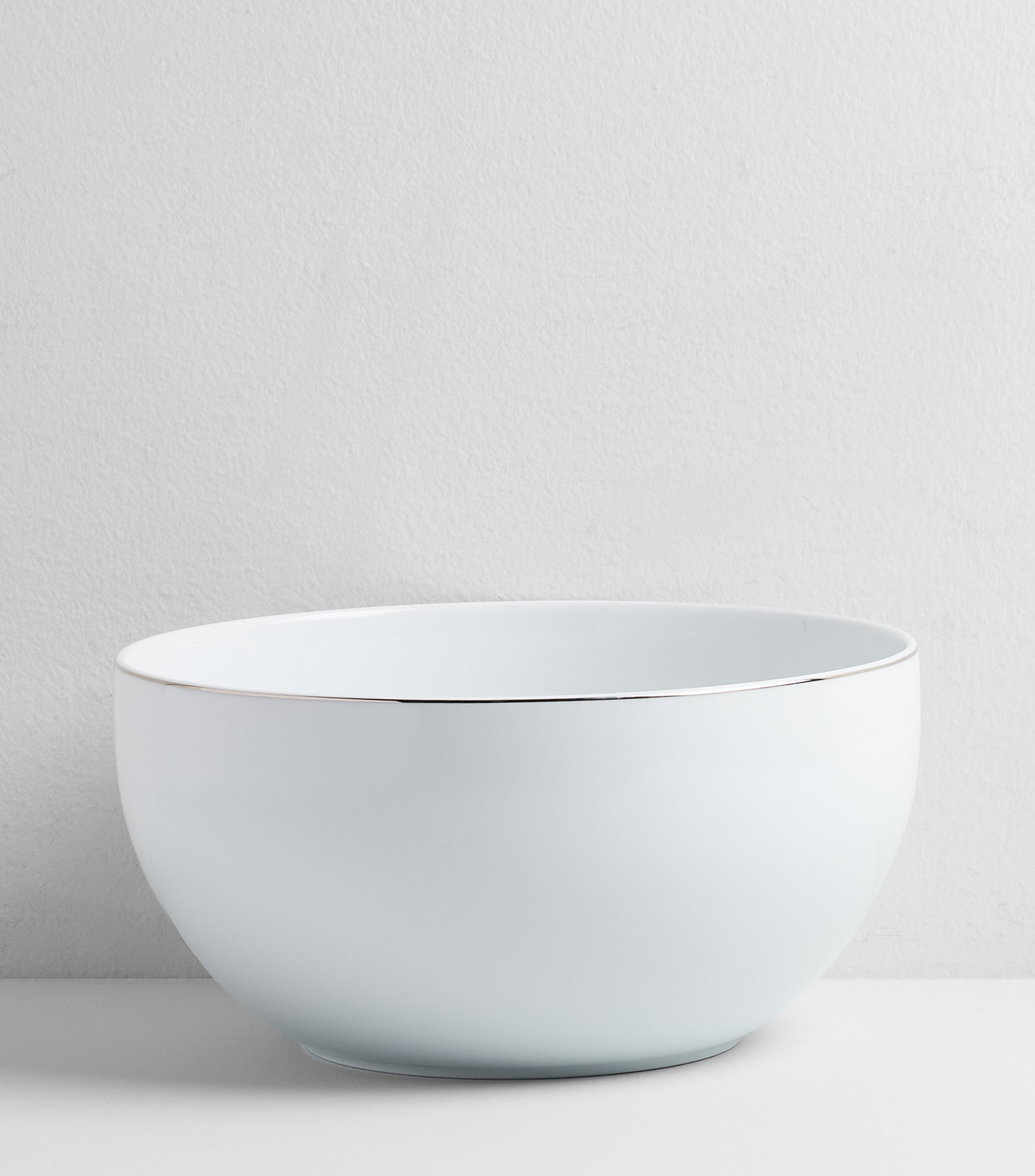 Tazón para ensalada Bright en porcelana blanca