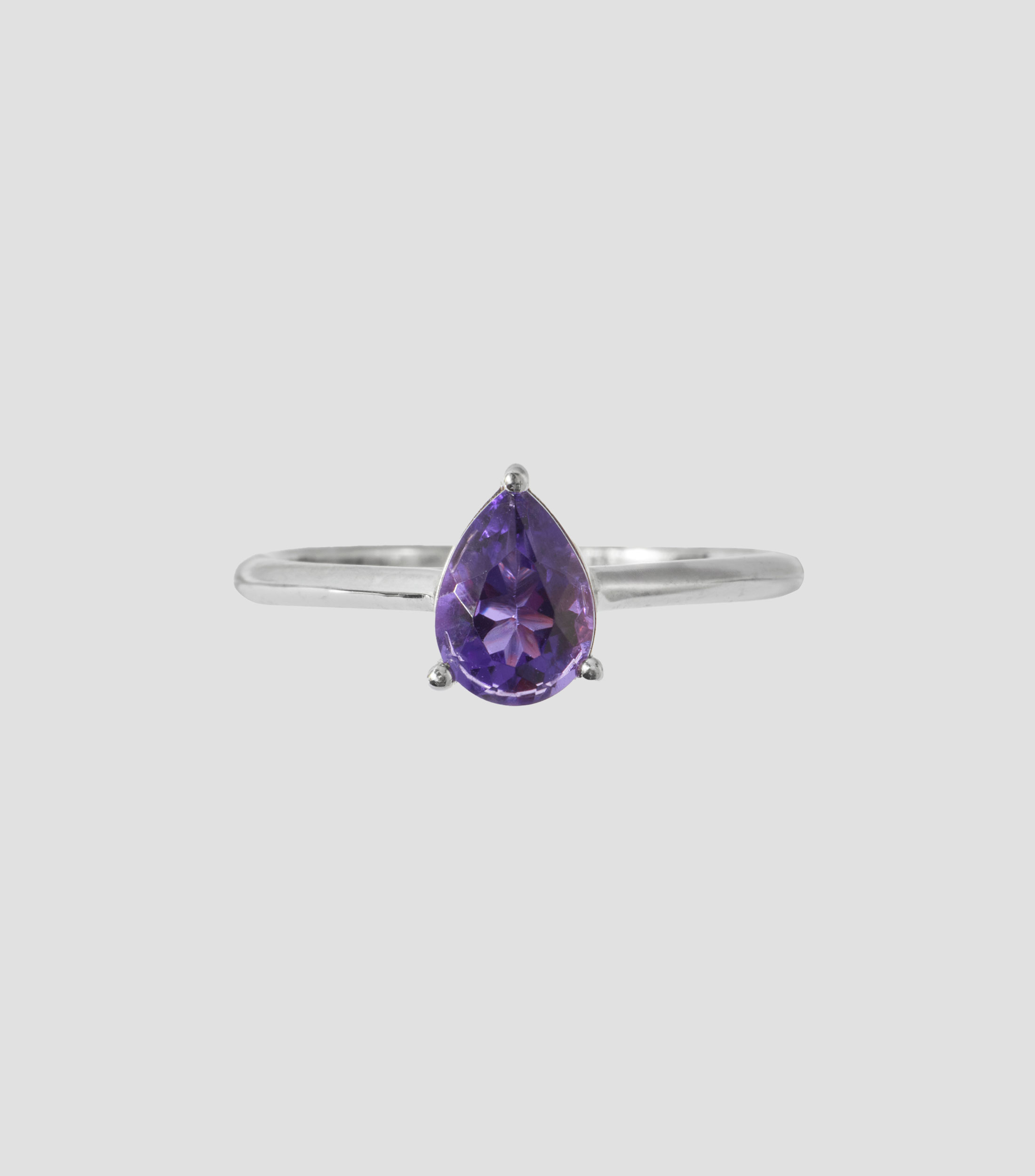 Anillo en Oro de 14 Kilates con Amatista Mujer