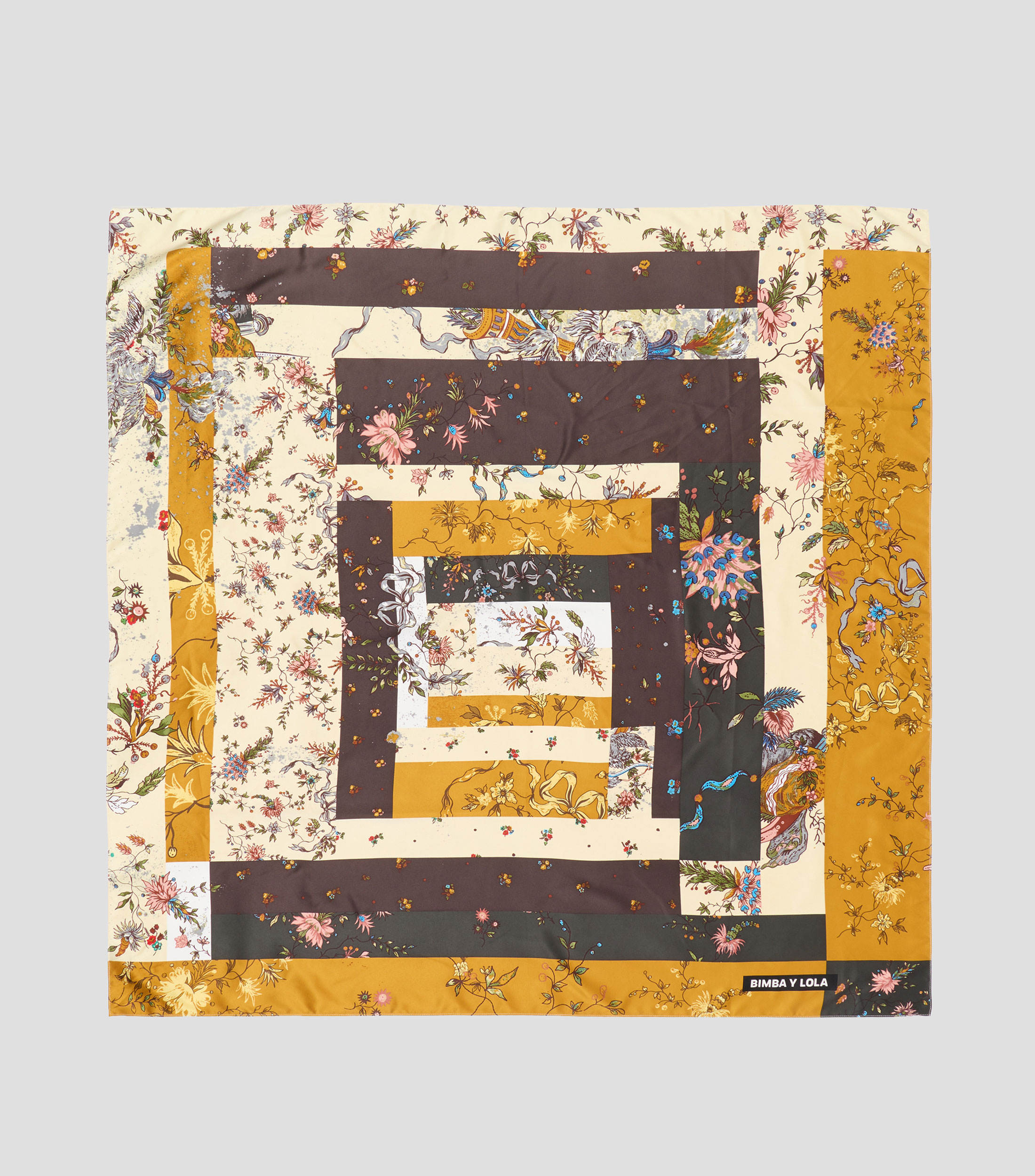 Pañuelo estampado patchwork romantic flowers Mujer