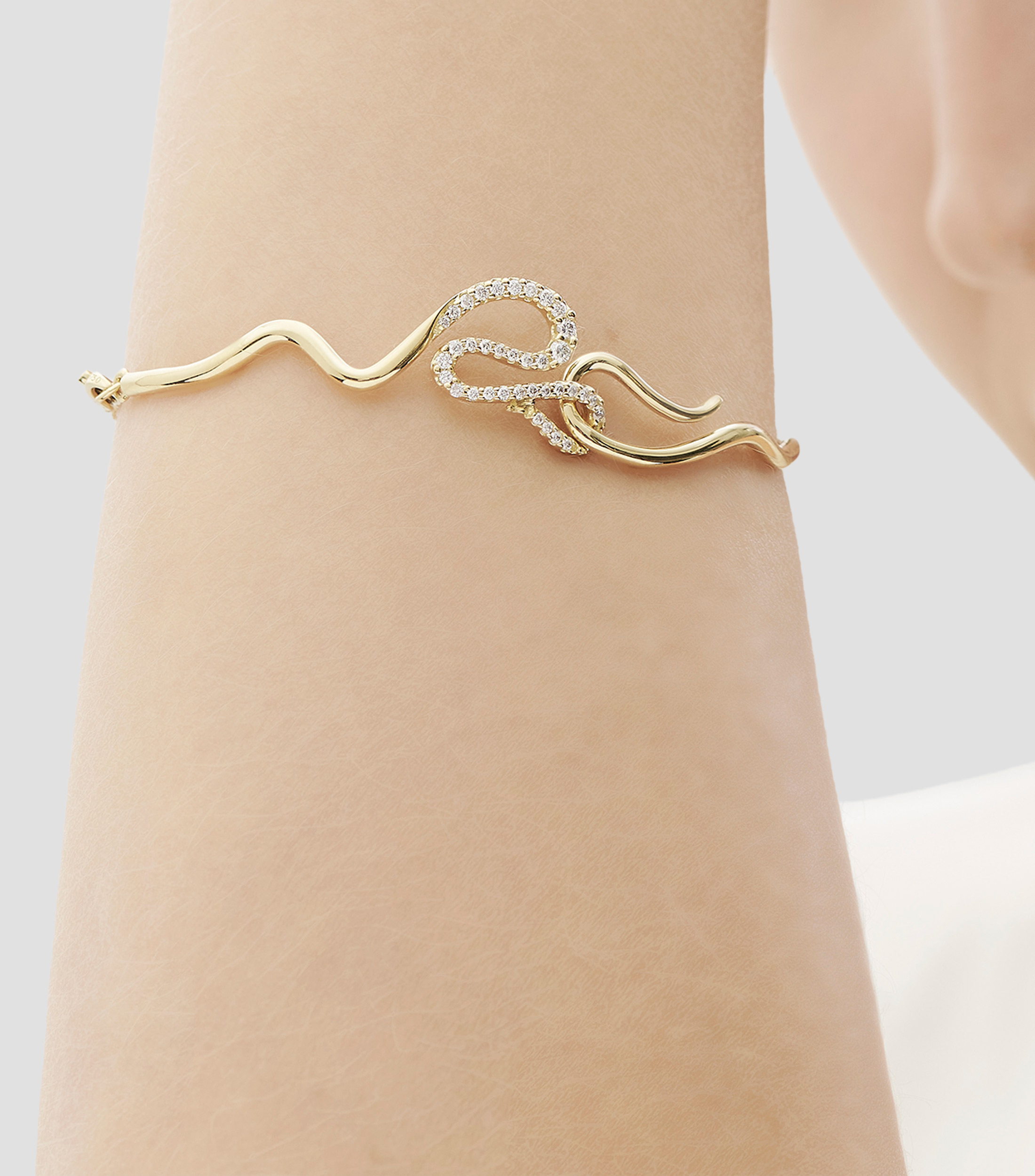 Pulsera en oro amarillo de 18 Kilates con diamantes Snake Motif Mujer