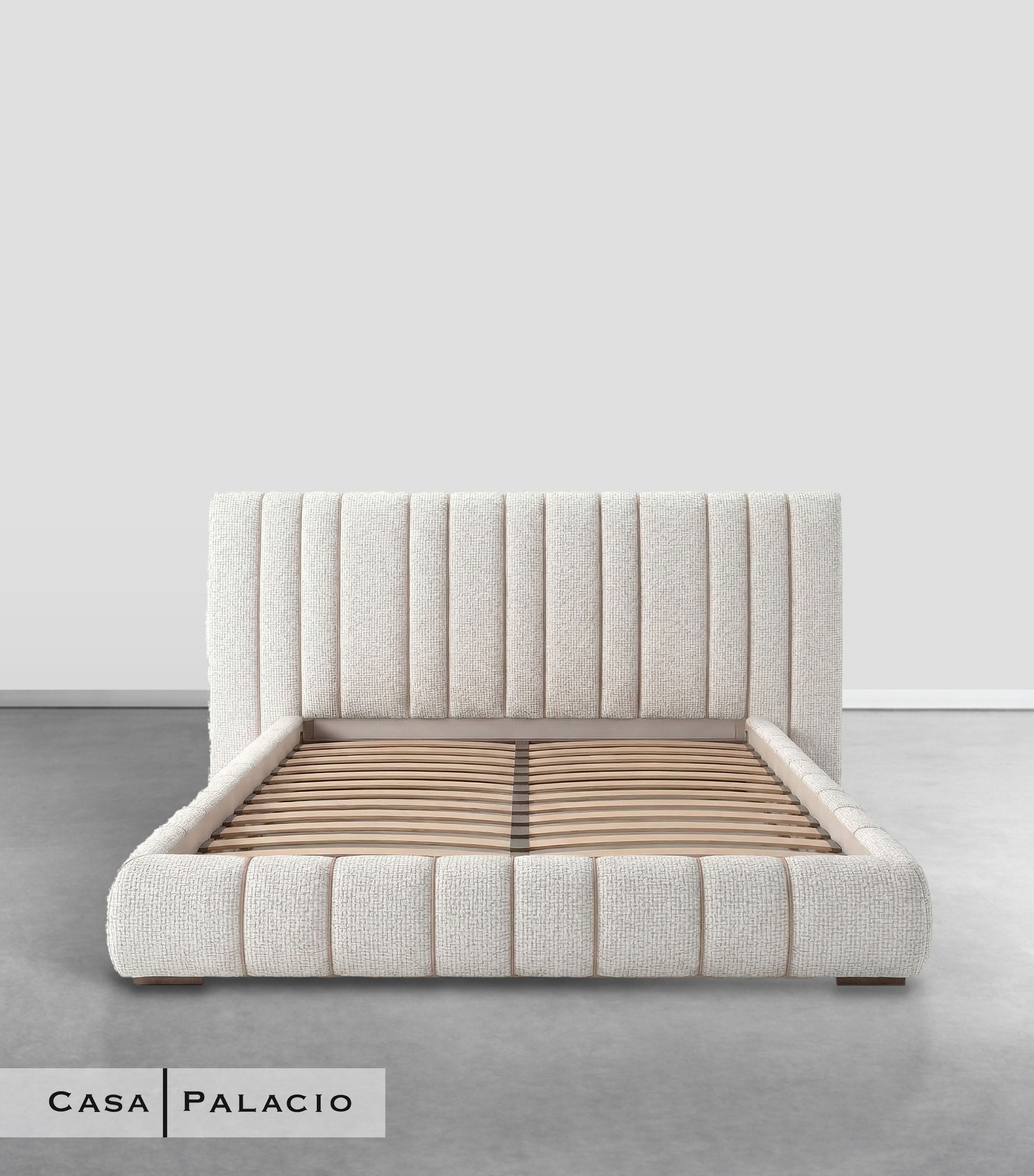 Cama queen size Alan en tela beige