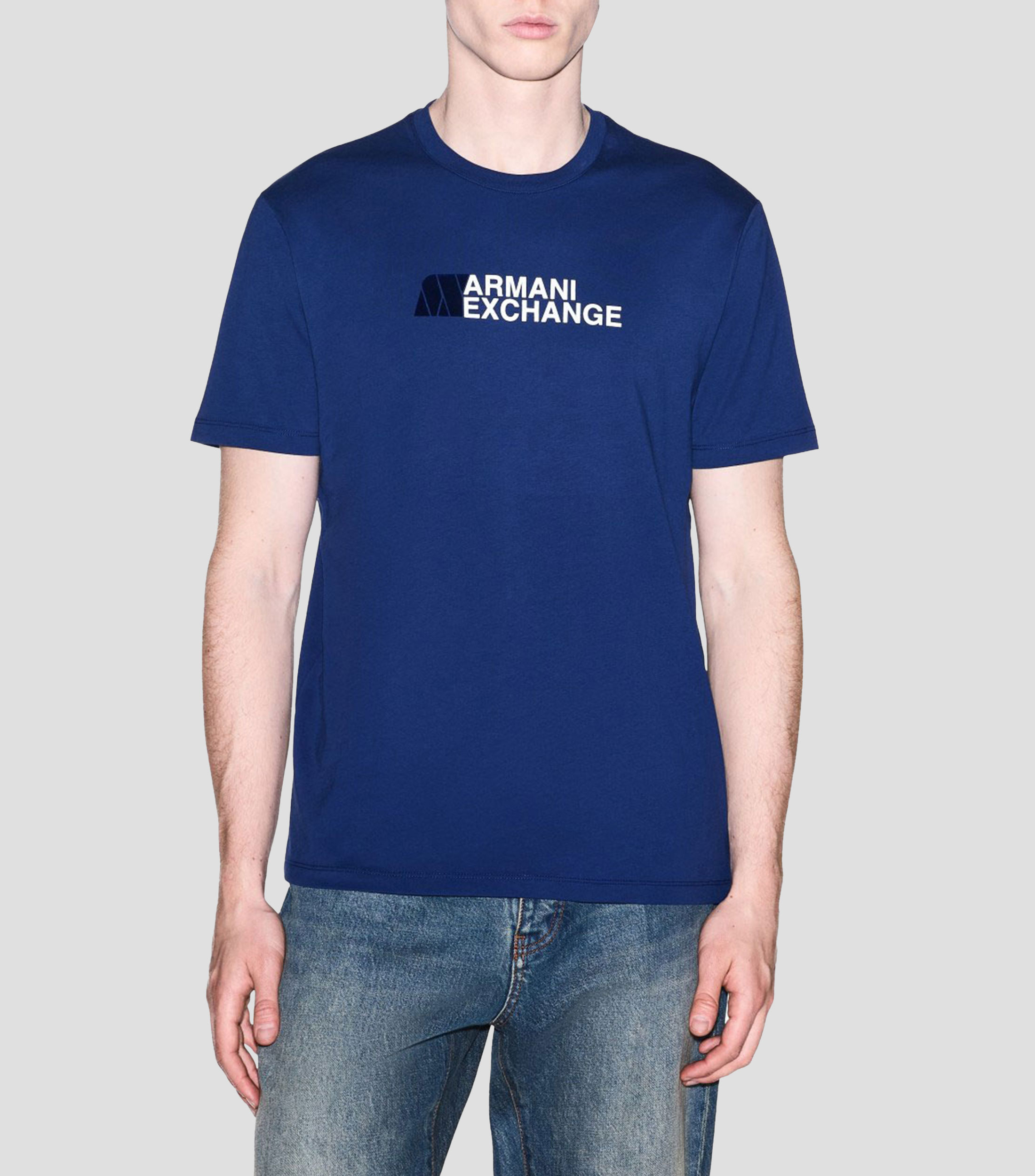 Playera cuello redondo manga corta estampada Hombre
