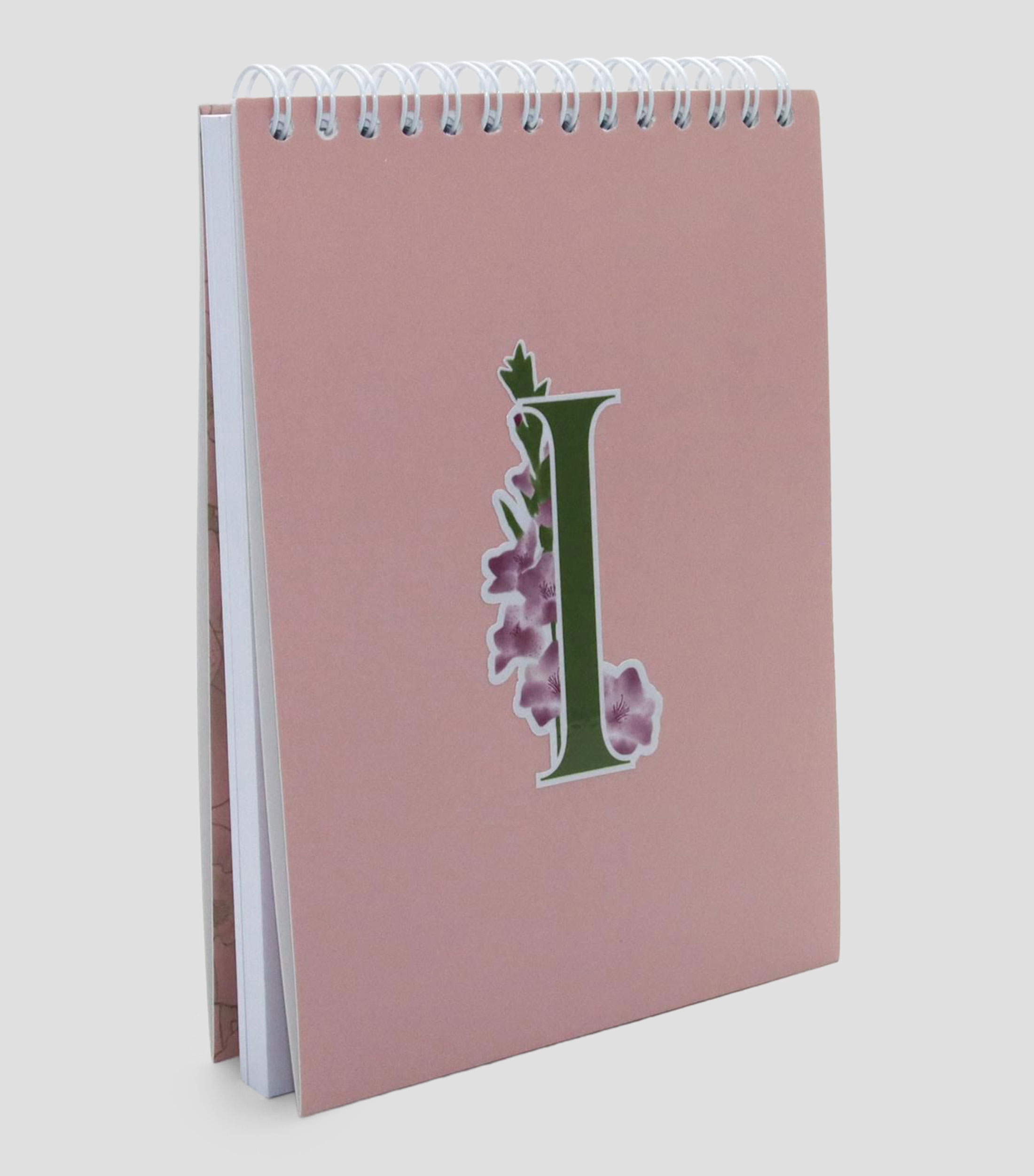 Libreta mediana inicial "I", hojas raya