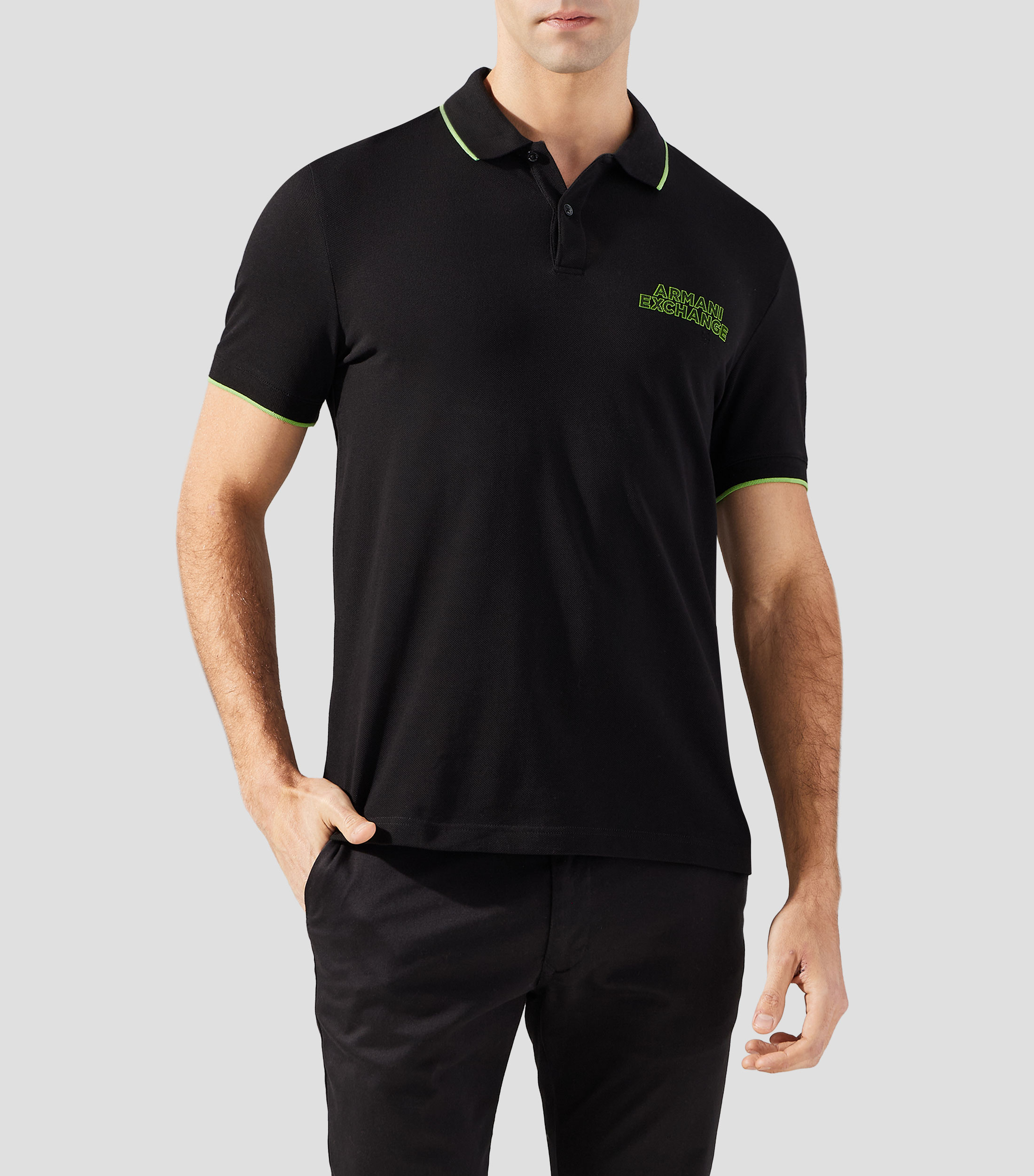 Playera tipo polo manga corta estampada Hombre