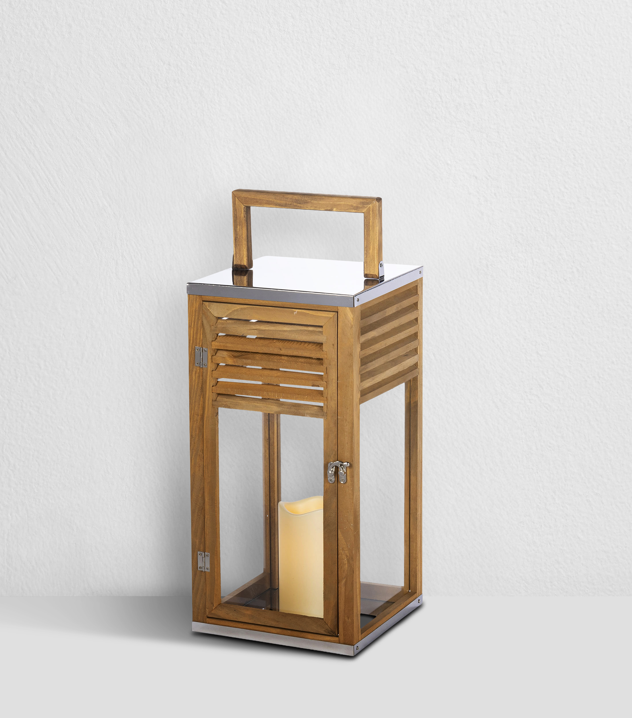 Linterna chica de madera con vela LED