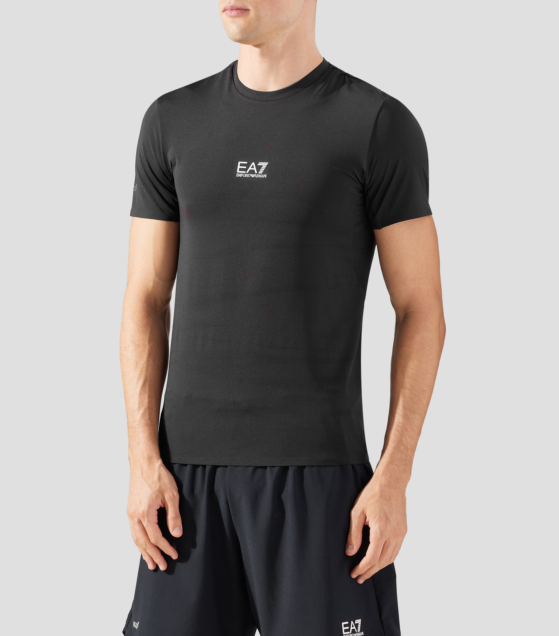 Playera cuello redondo manga corta lisa Hombre