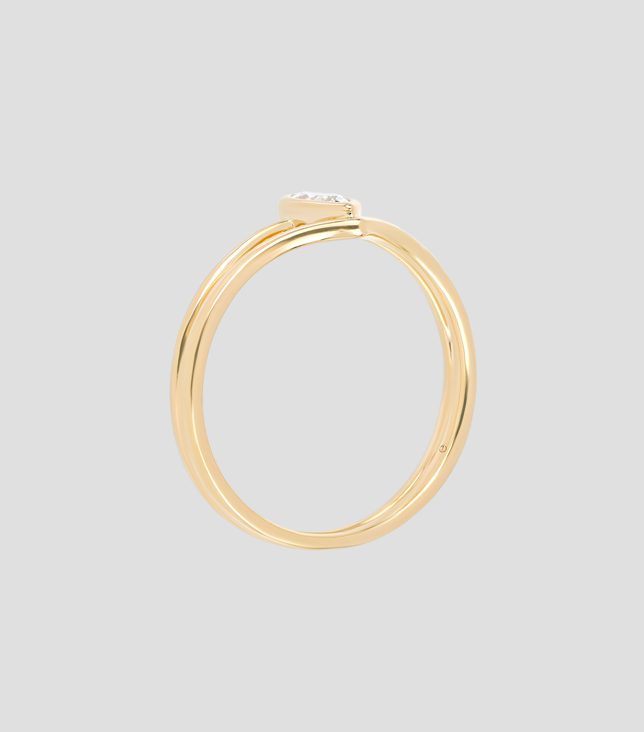 Anillo en oro amarillo 18 Kts con diamante Mujer