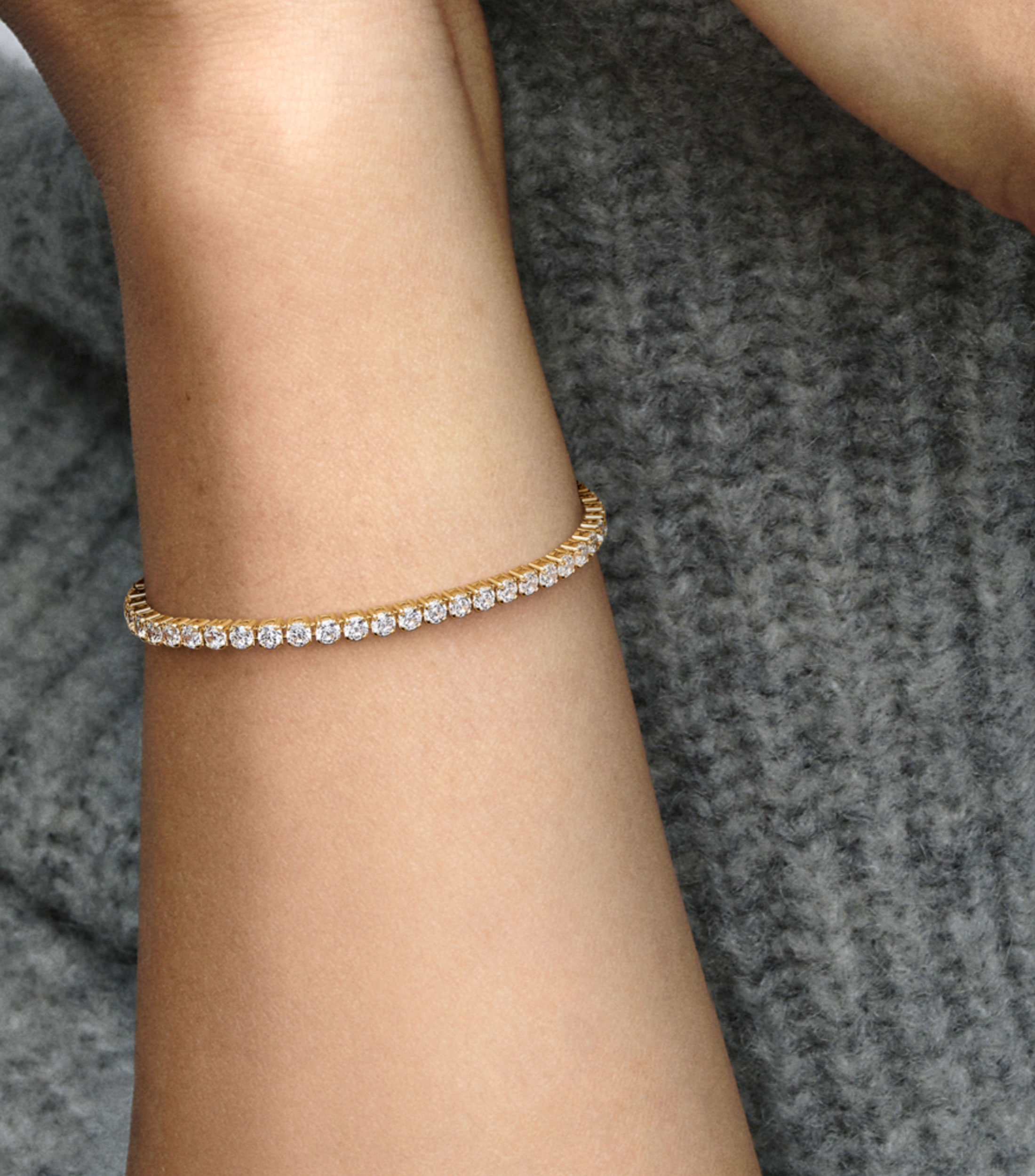 Pulsera con zirconias cúbicas Pandora Timeless Mujer