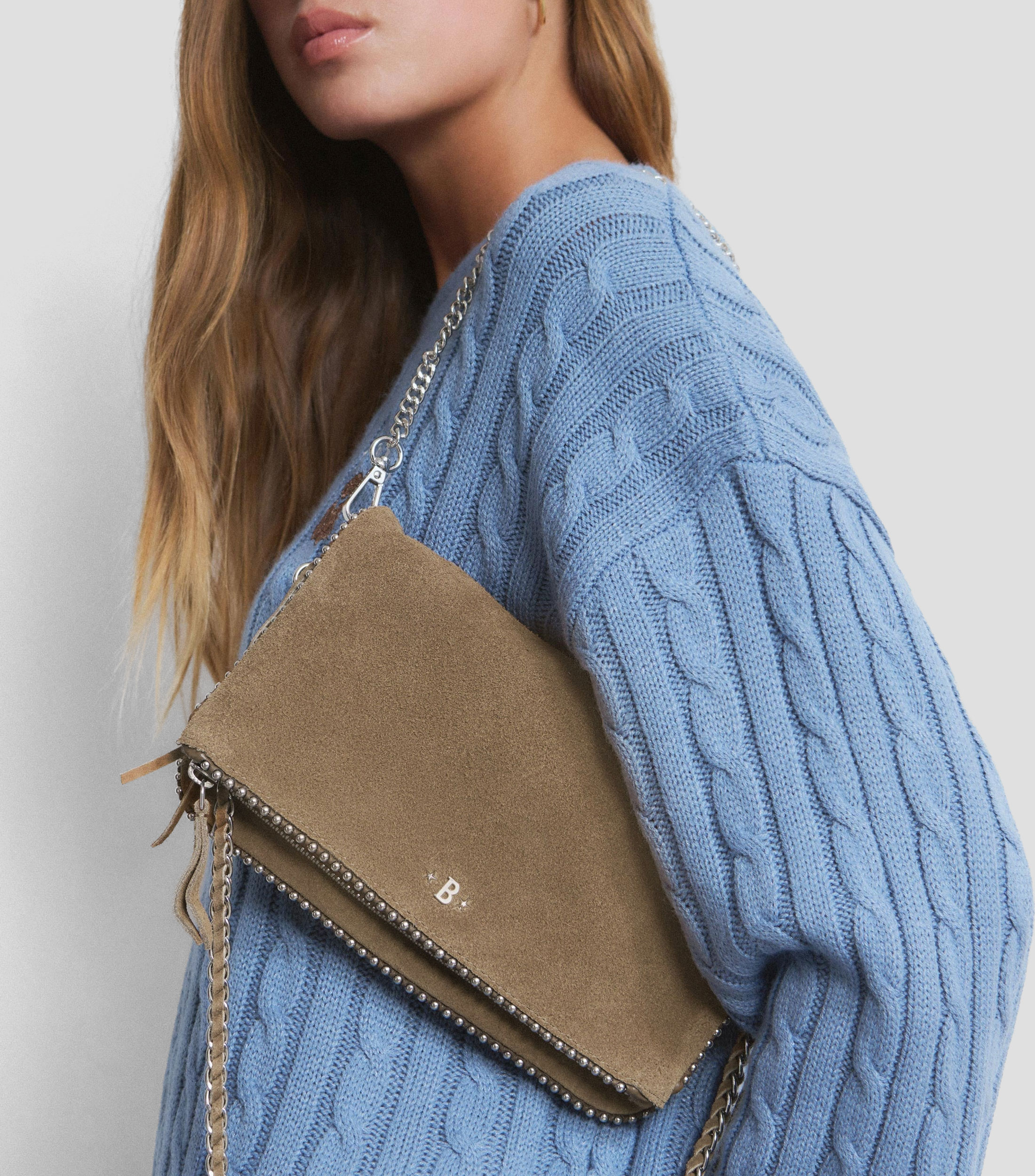 Bolsa crossbody en piel lisa Mujer