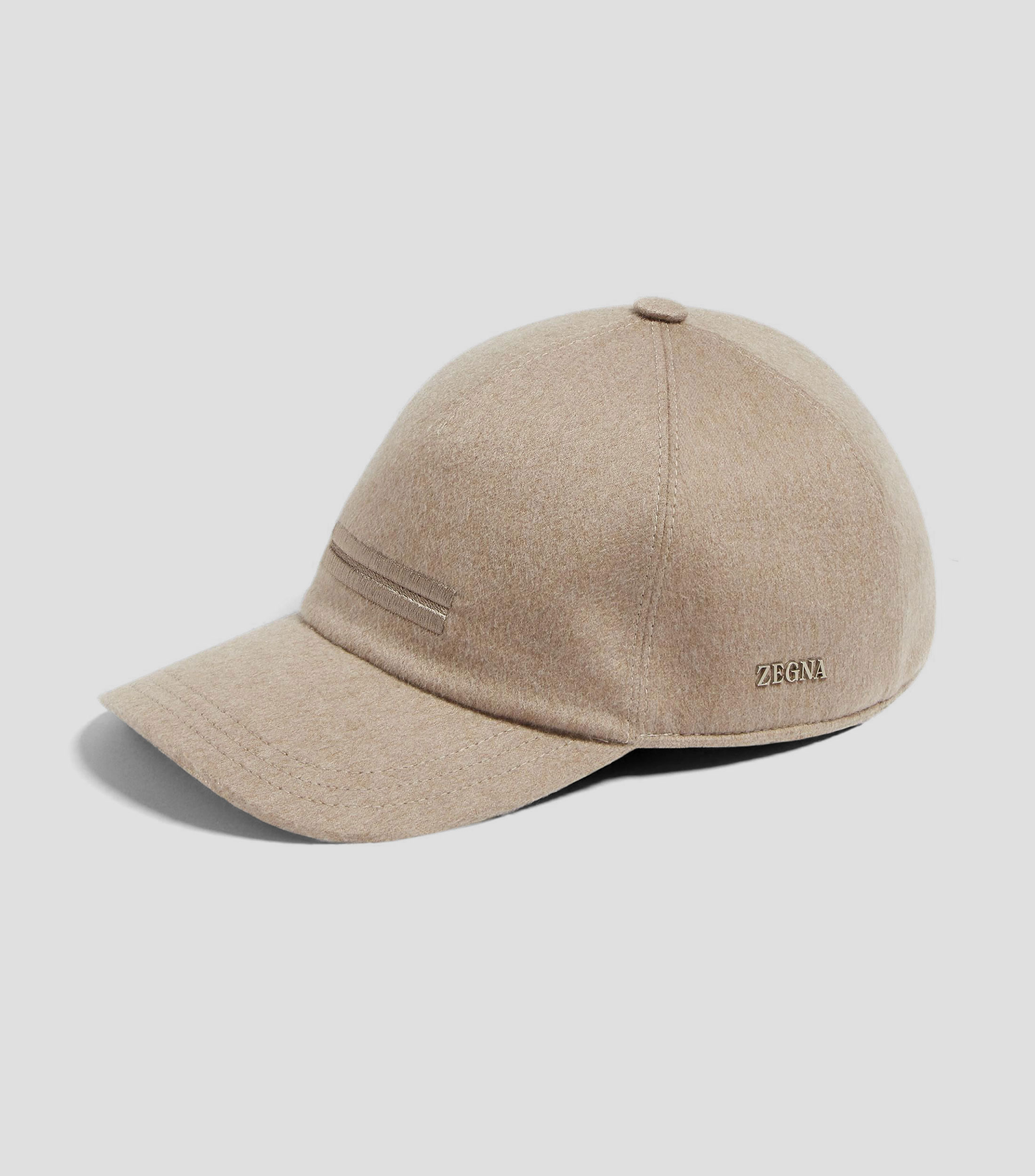 Gorra con insignia Hombre