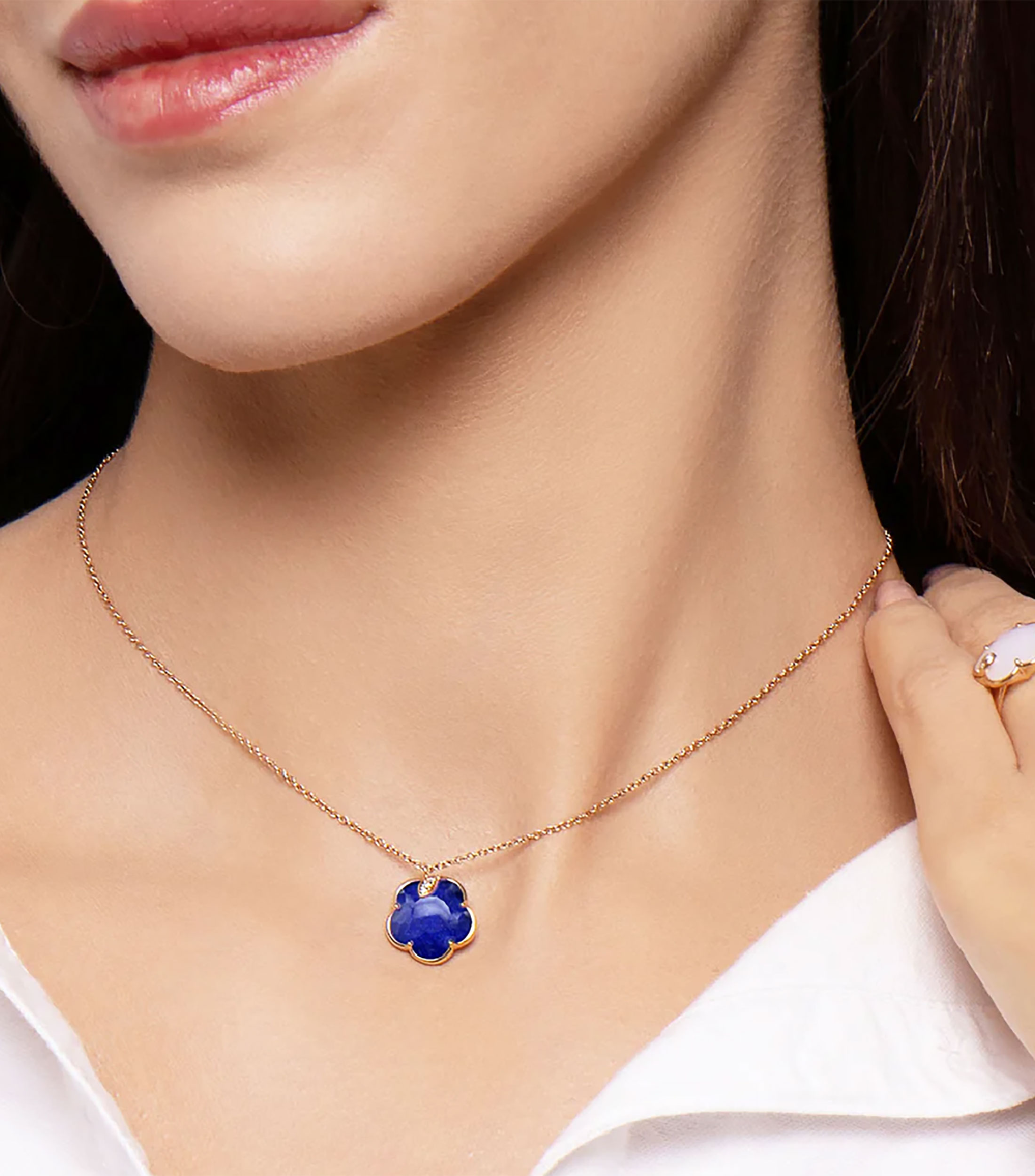 Dije de flor en oro rosa 18 kilates con lapislazuli y diamantes Mujer