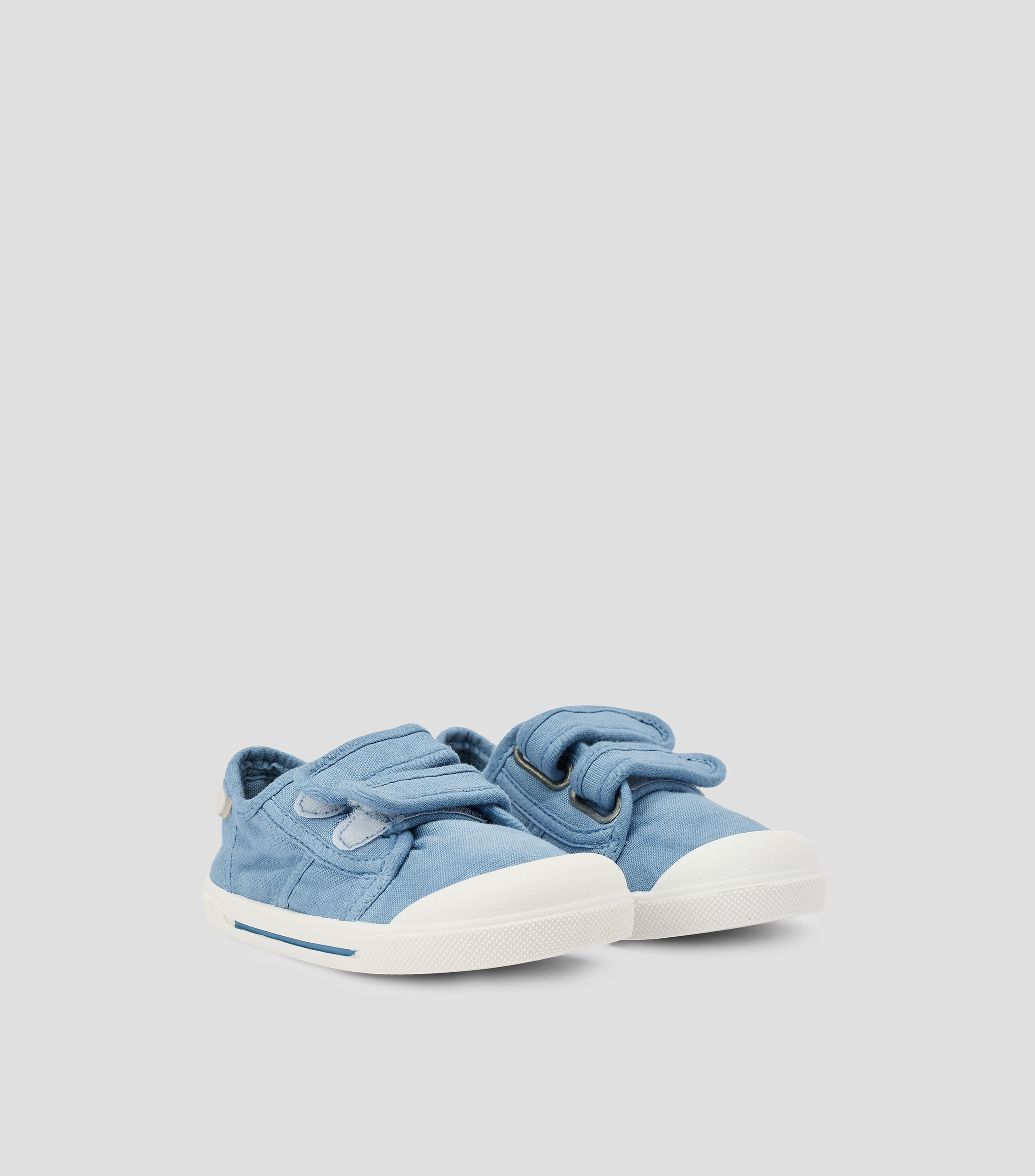 Tenis casuales Canva Niño