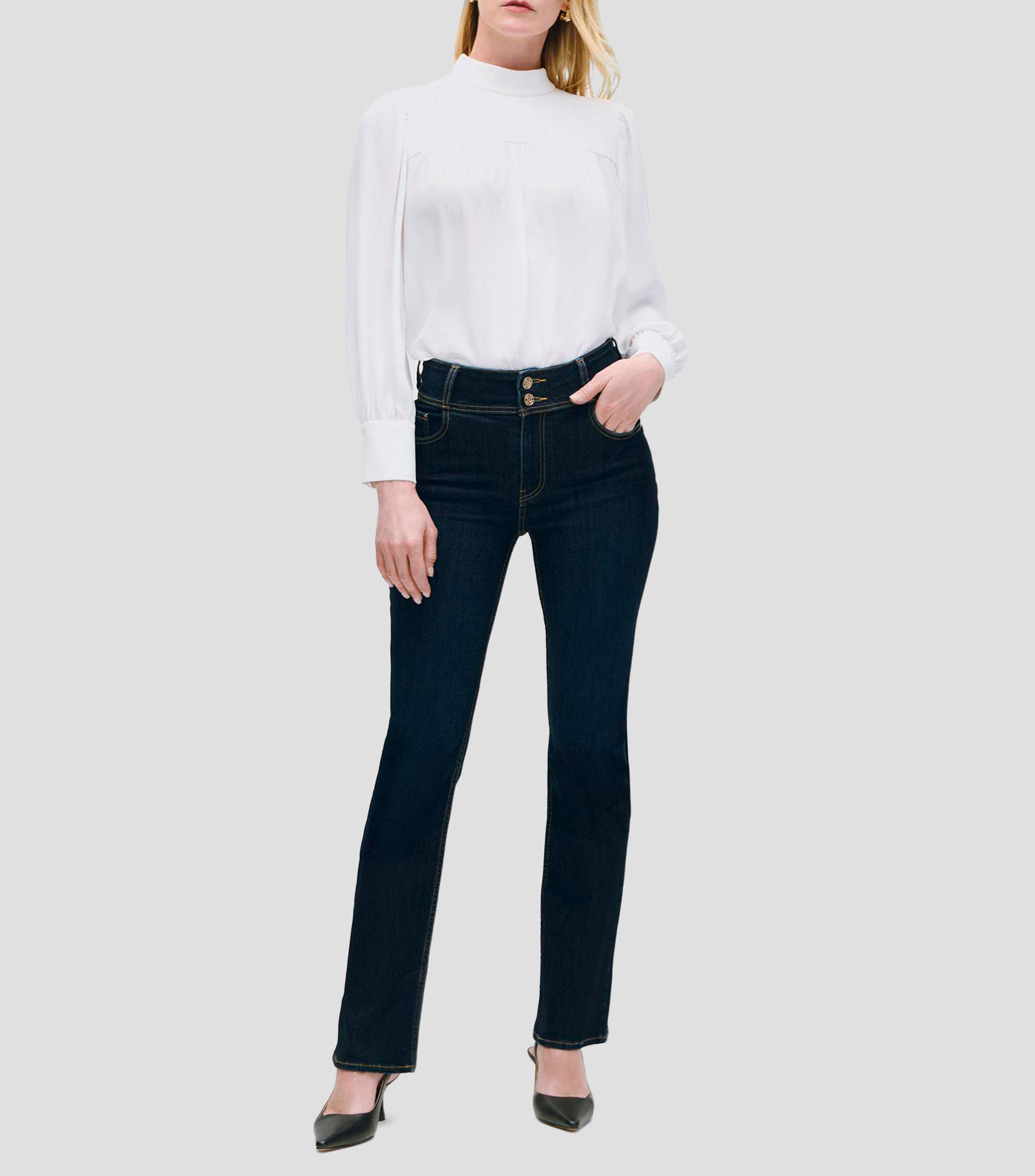 Blusa cuello alto frunces y canesú Mujer