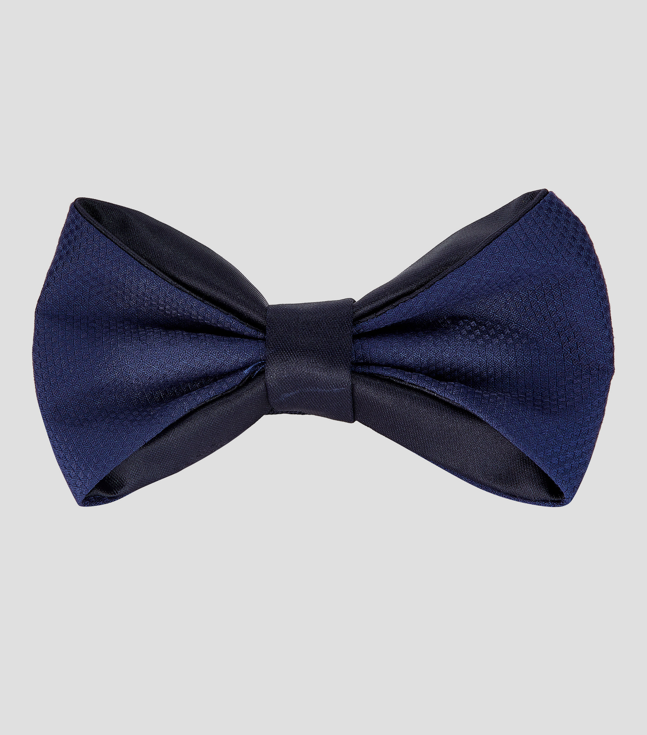 Corbata de moño con cuadros