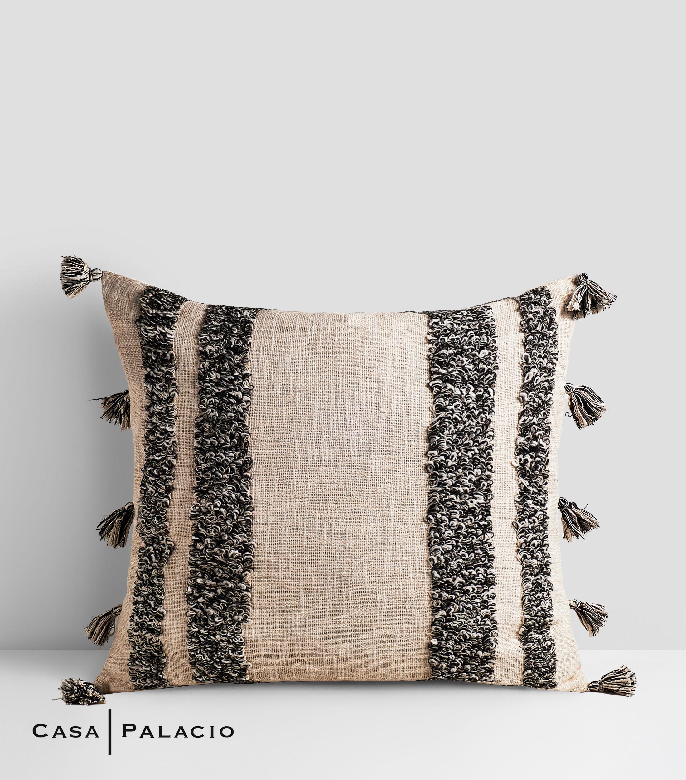 Cojín decorativo Pompones beige/negro