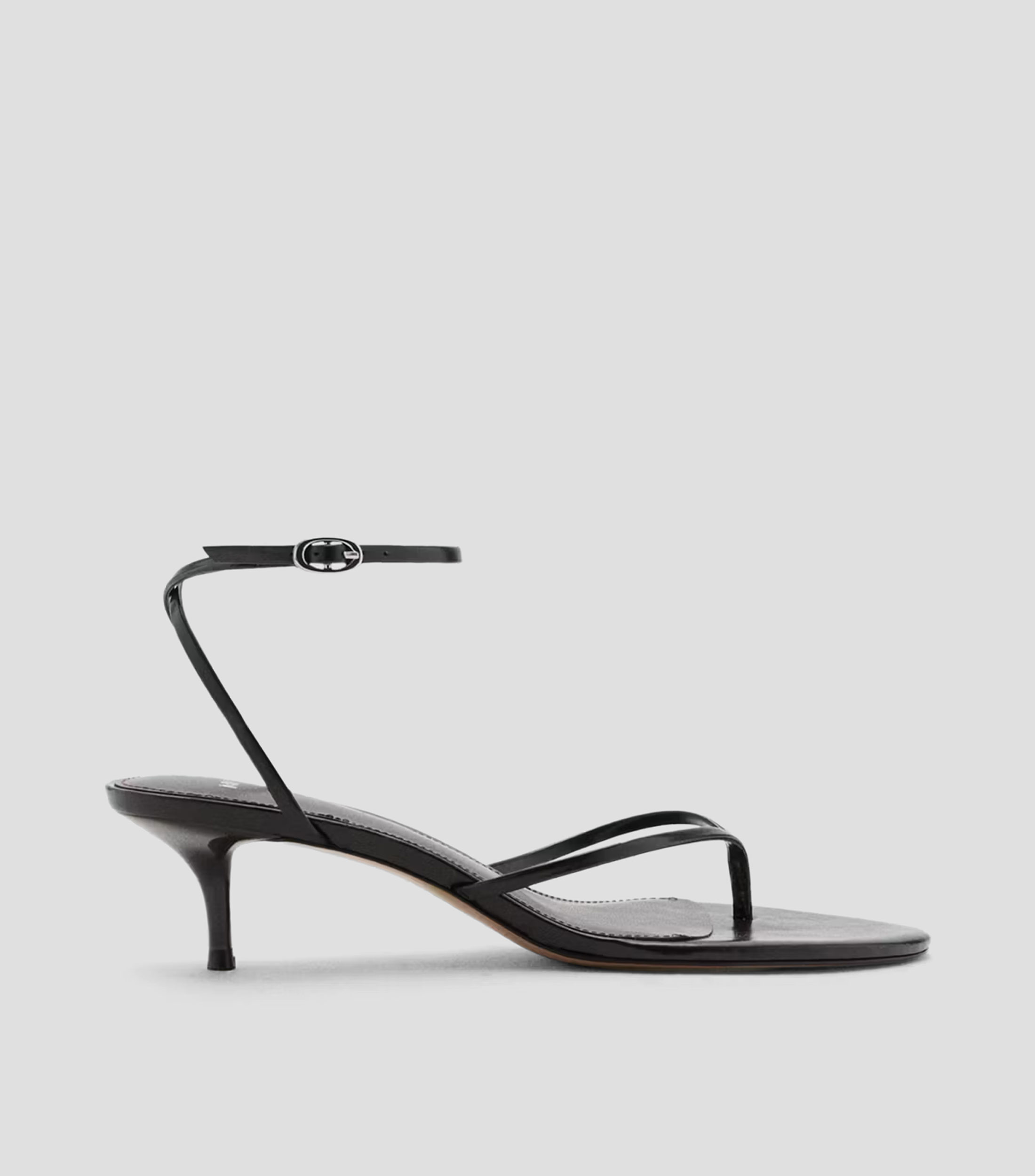 Sandalias con tacón bajo y delgado Mujer