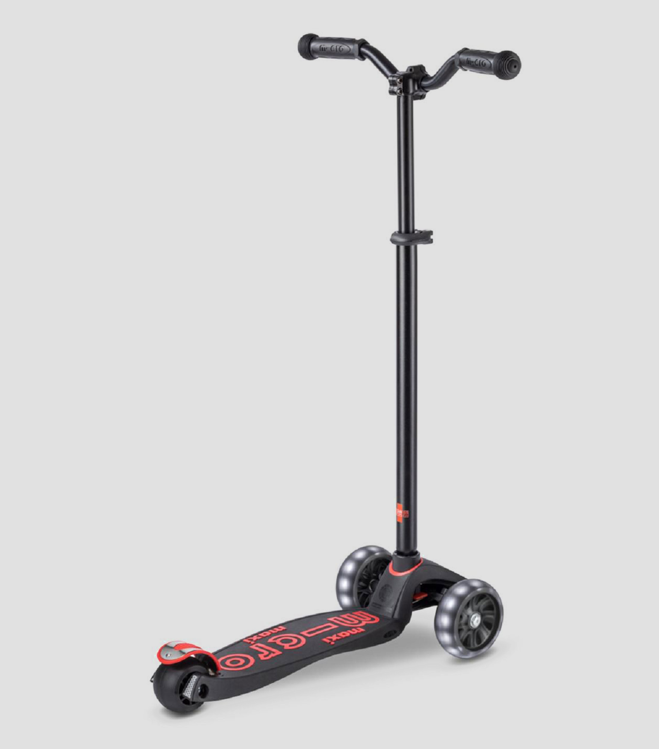 Scooter Maxi Micro Deluxe Pro LED Black Red