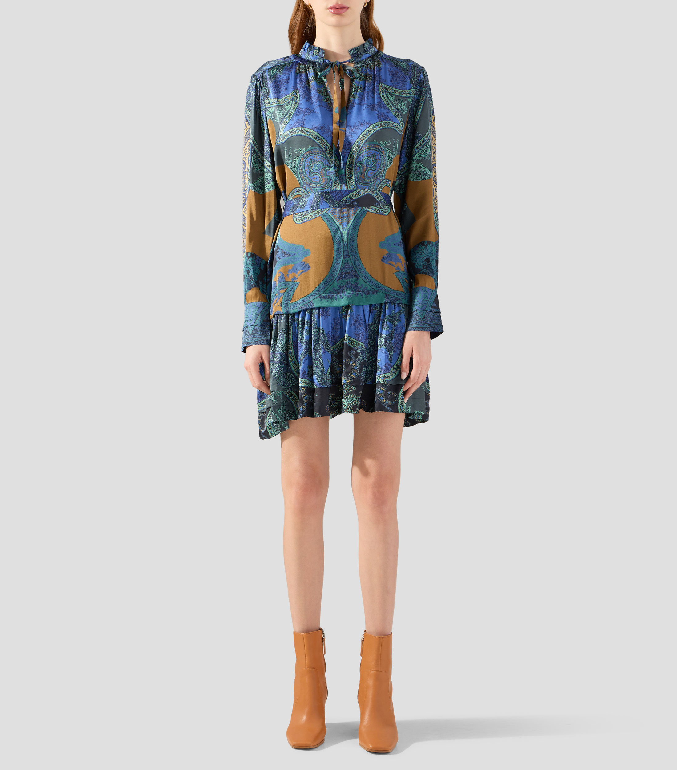 Vestido corto manga larga estampado Mujer