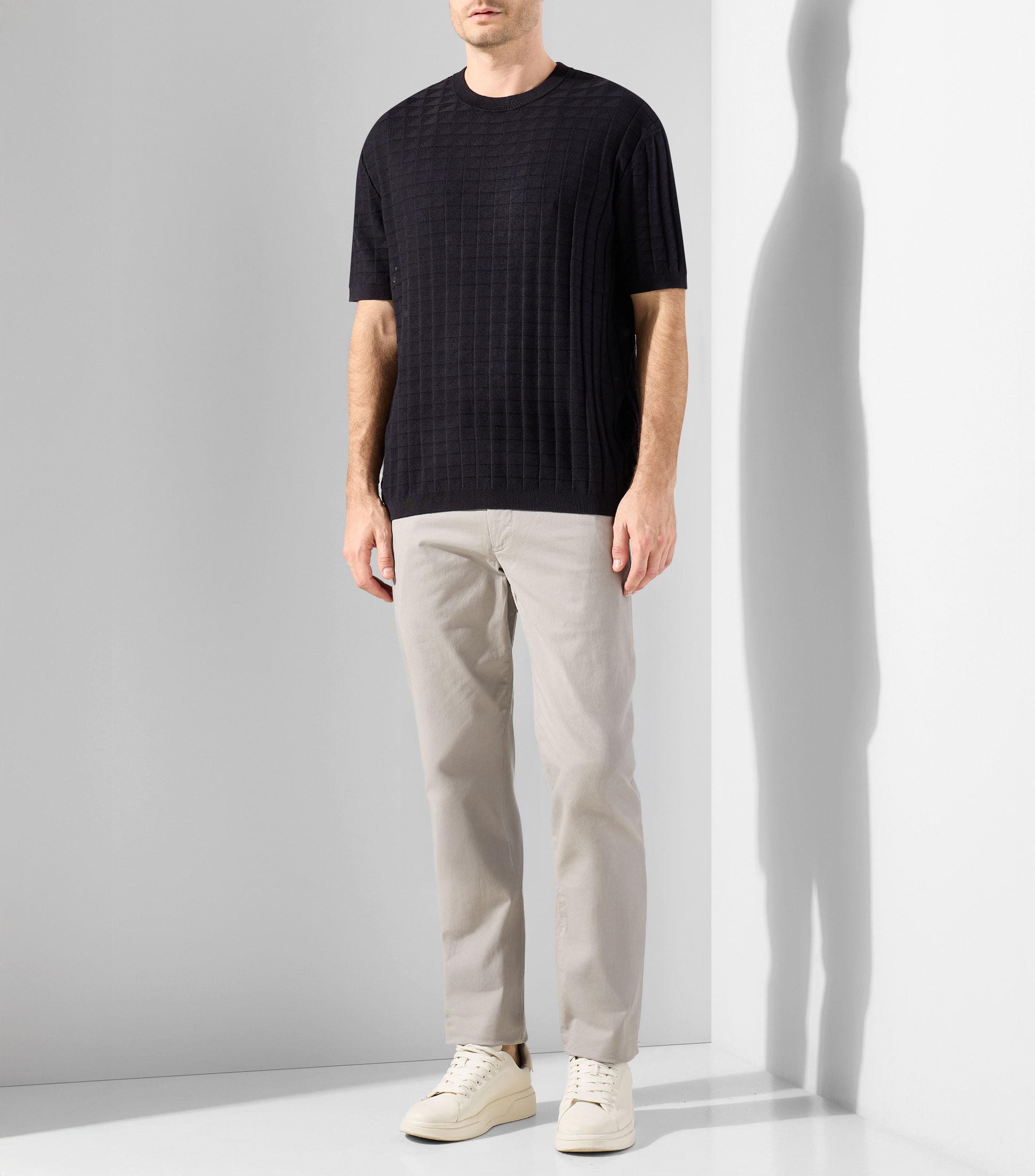 Playera cuello redondo manga corta diseño Hombre
